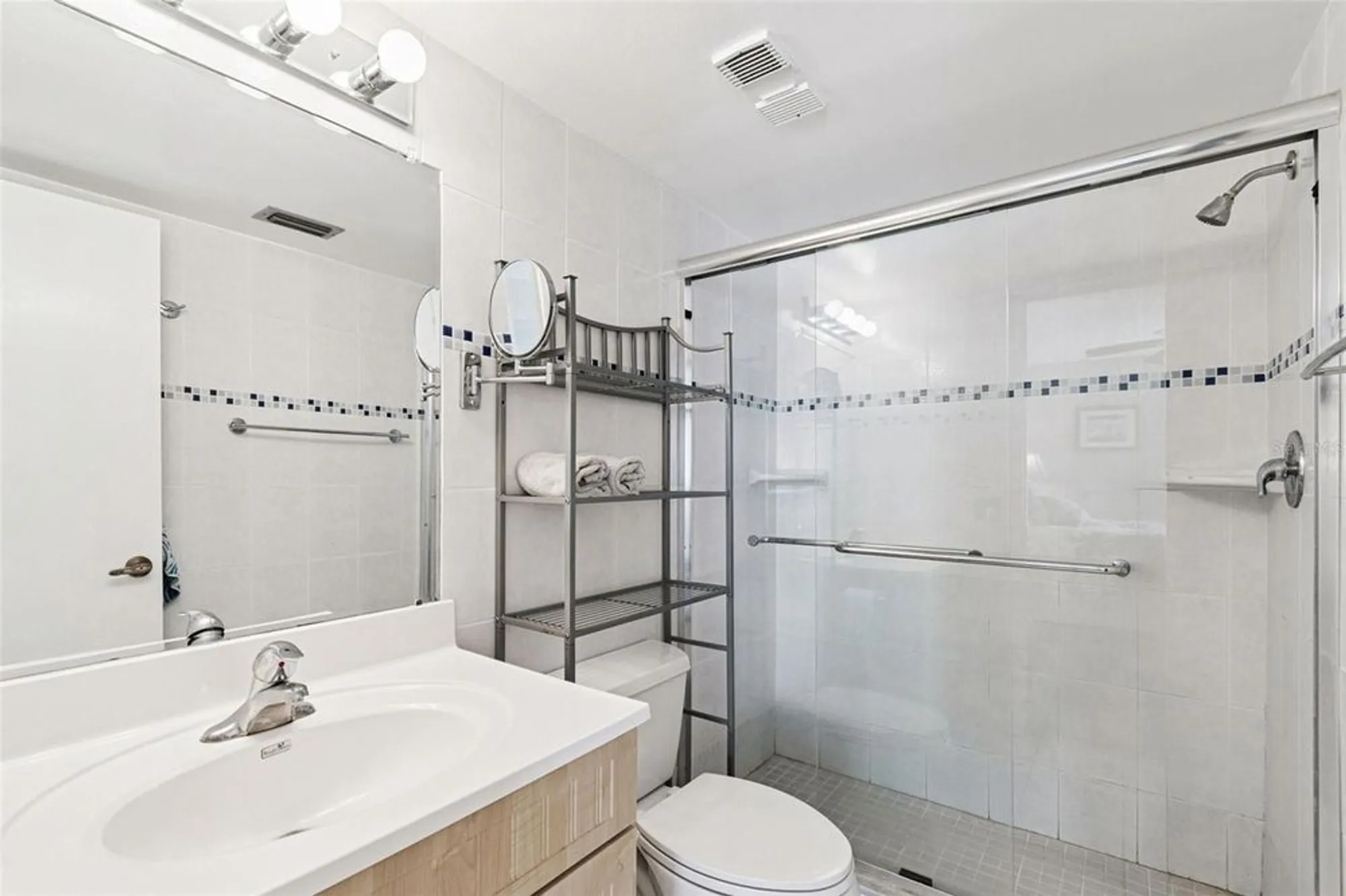 Property Slideshow image 21 of 52 | 6105 palma del mar blvd s apt 120, Saint Petersburg, FL, 33715