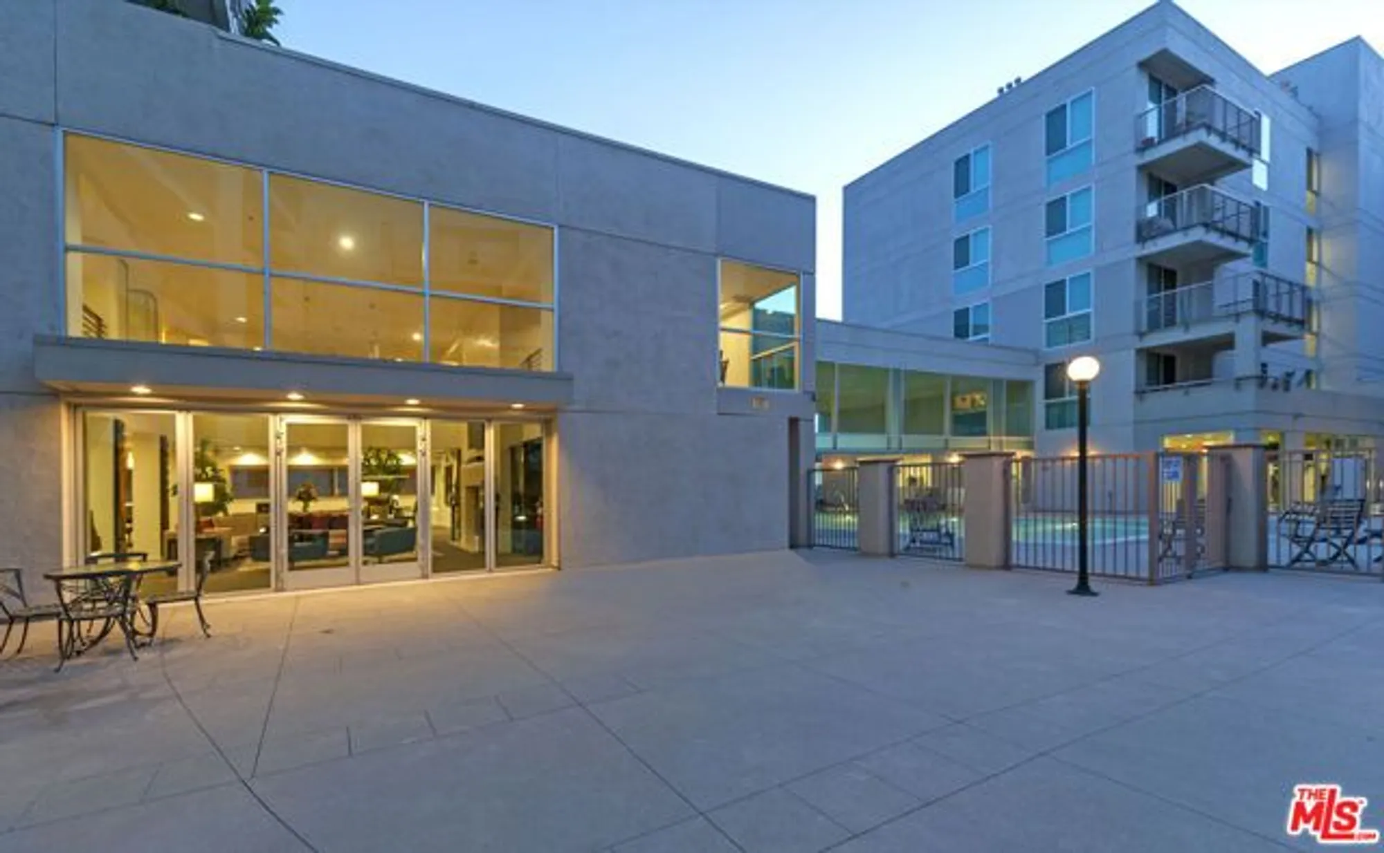 Property Slideshow image 36 of 41 | 267 s san pedro st unit 211, Los Angeles, CA, 90012