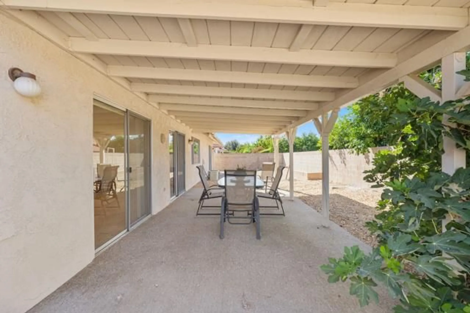 Property Slideshow image 29 of 41 | 2050 silver oak way, Hemet, CA, 92545