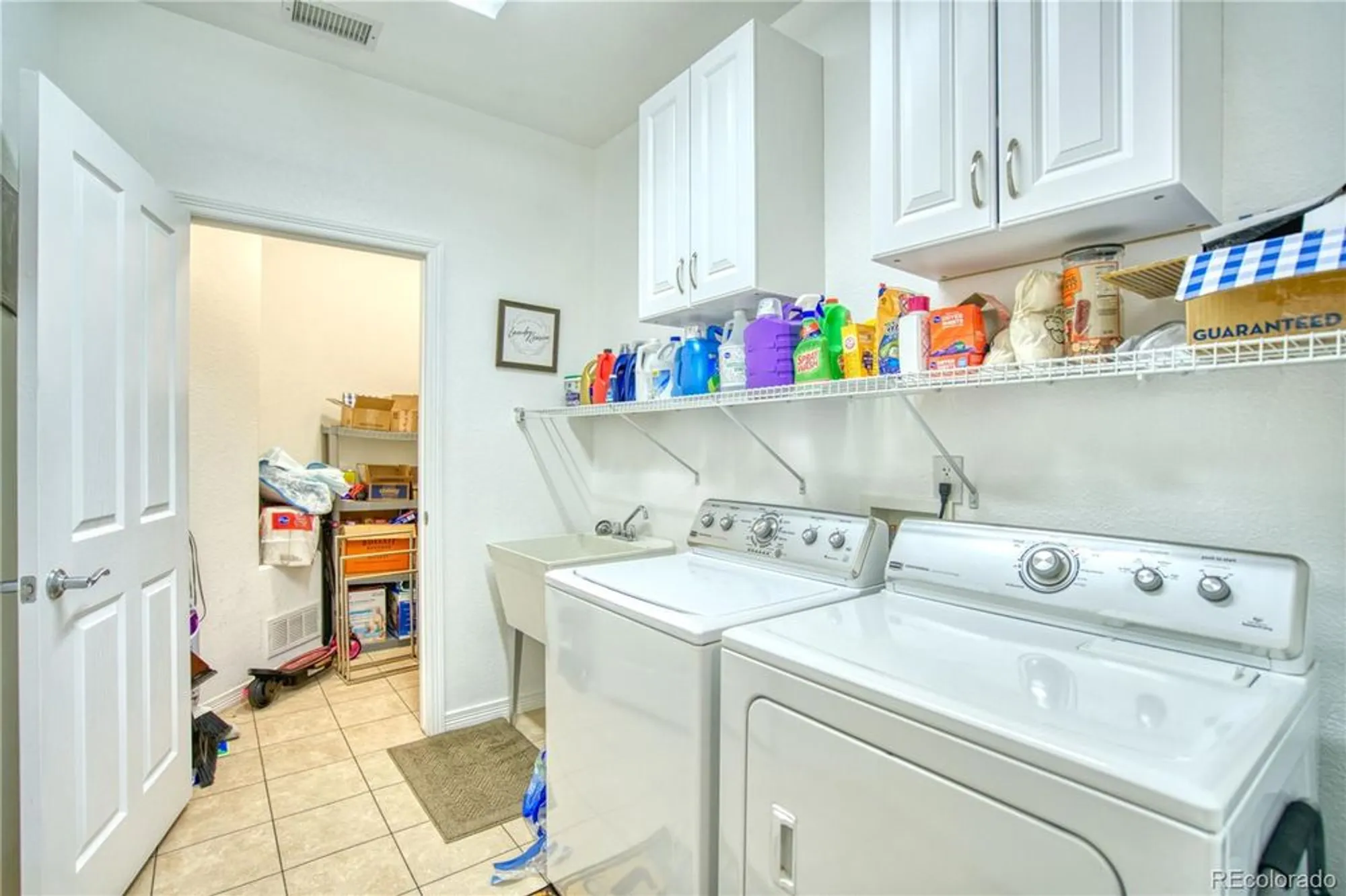 Property Slideshow image 17 of 23 | 19303 e asbury dr a, Aurora, CO, 80013