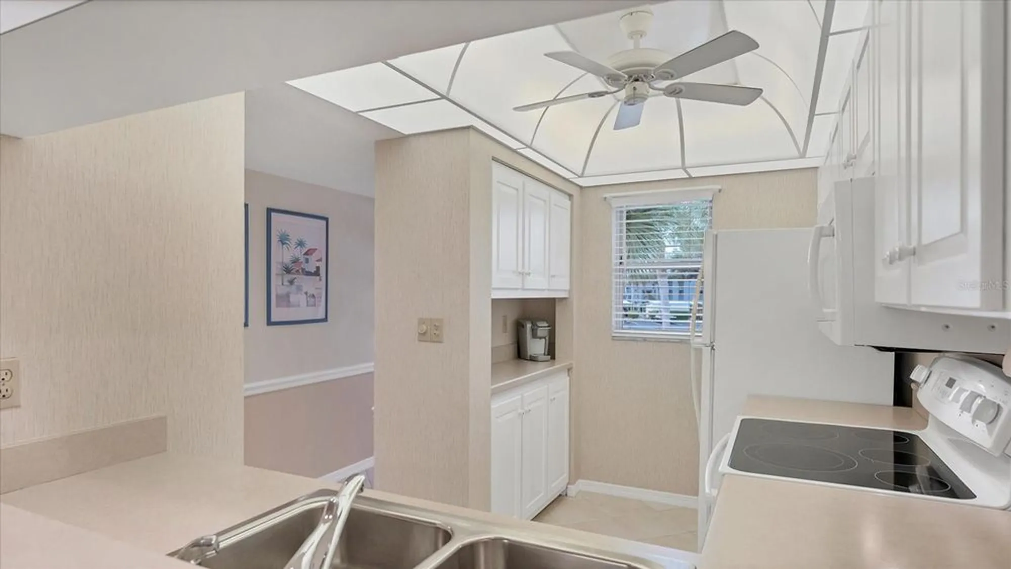 Property Slideshow image 9 of 44 | 450 cerromar rd 282, Venice, FL, 34293
