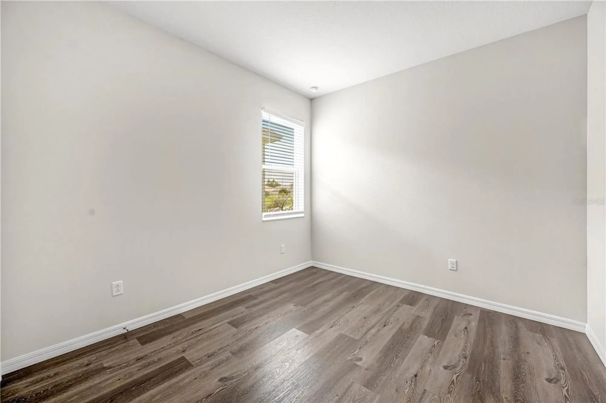 Property Slideshow image 26 of 75 | 10148 duffy cir, Weeki Wachee, FL, 34613