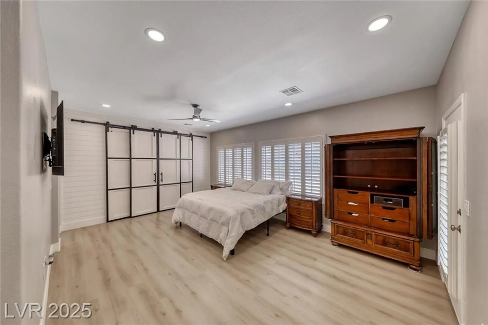 Property Slideshow image 23 of 50 | 3001 walnut park ct, Henderson, NV, 89052