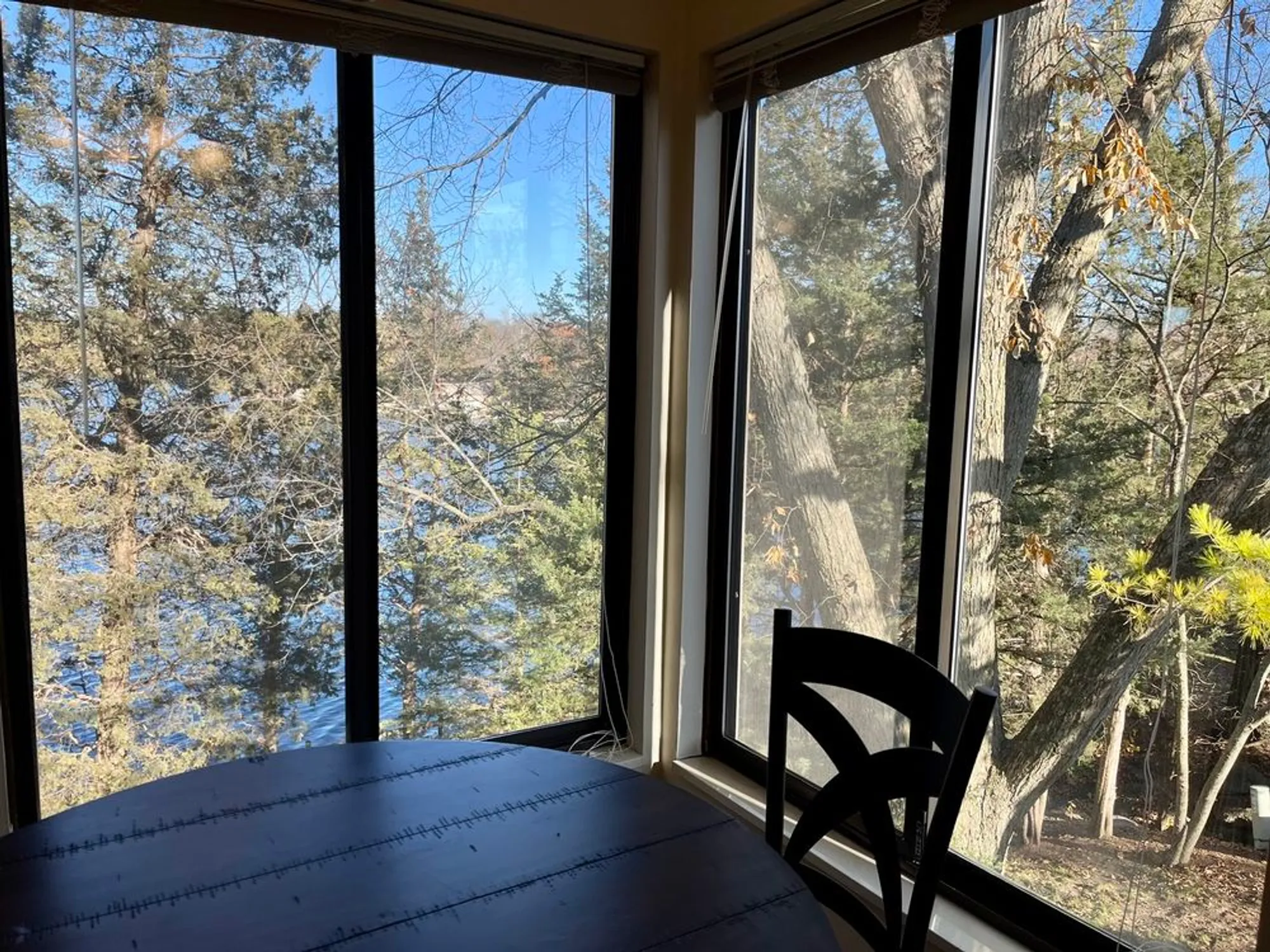 Property Slideshow image 15 of 45 | 33 shoreline rd b, Lake Barrington, IL, 60010