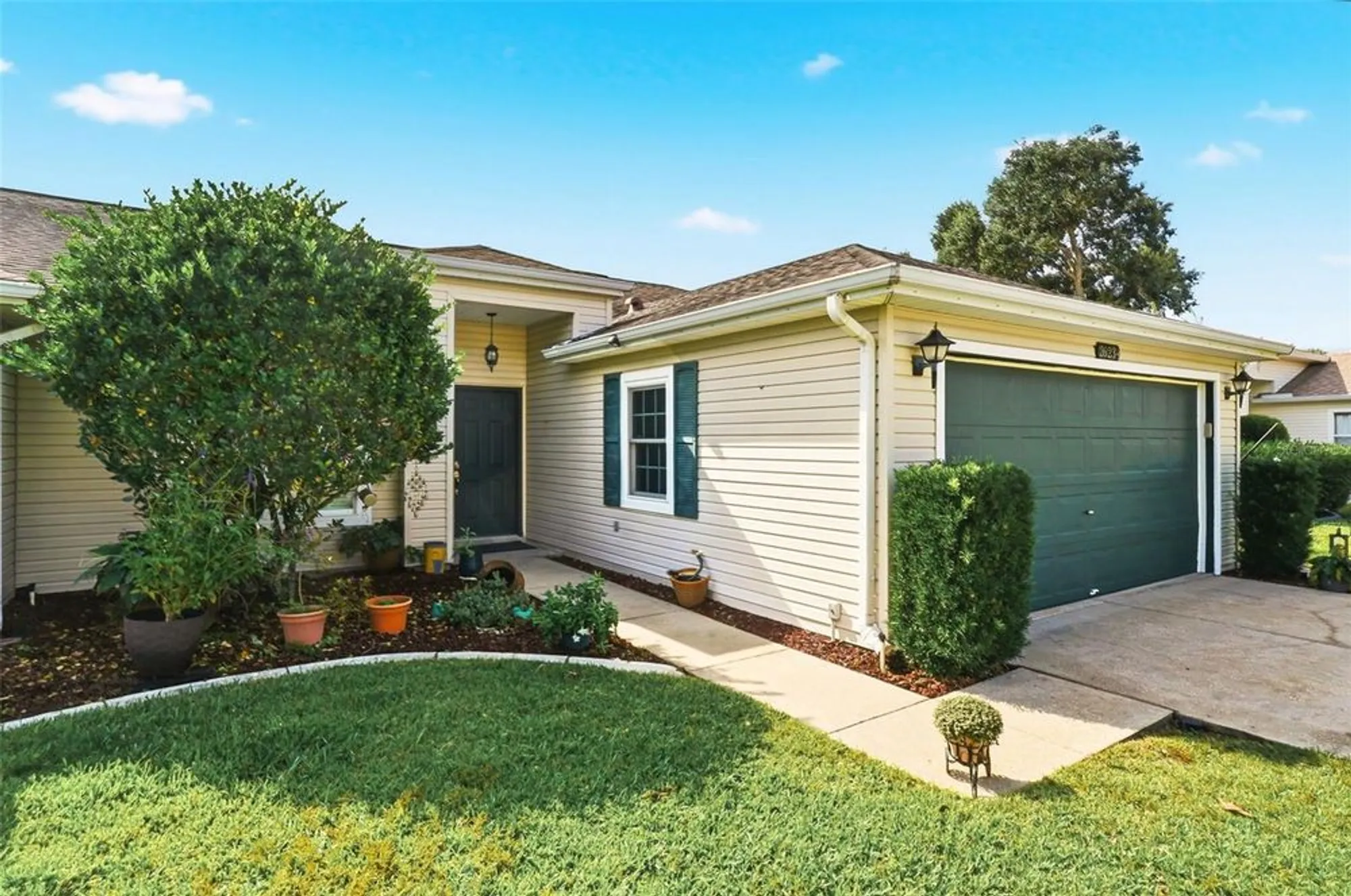 Property Slideshow image 3 of 40 | 26234 glen eagle dr, Leesburg, FL, 34748