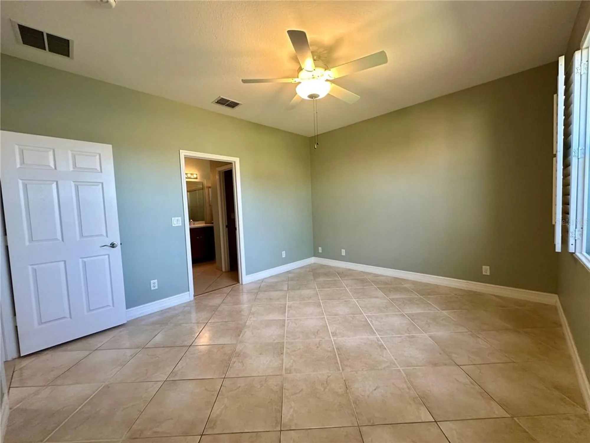 Property Slideshow image 17 of 69 | 16209 amethyst key dr, Wimauma, FL, 33598