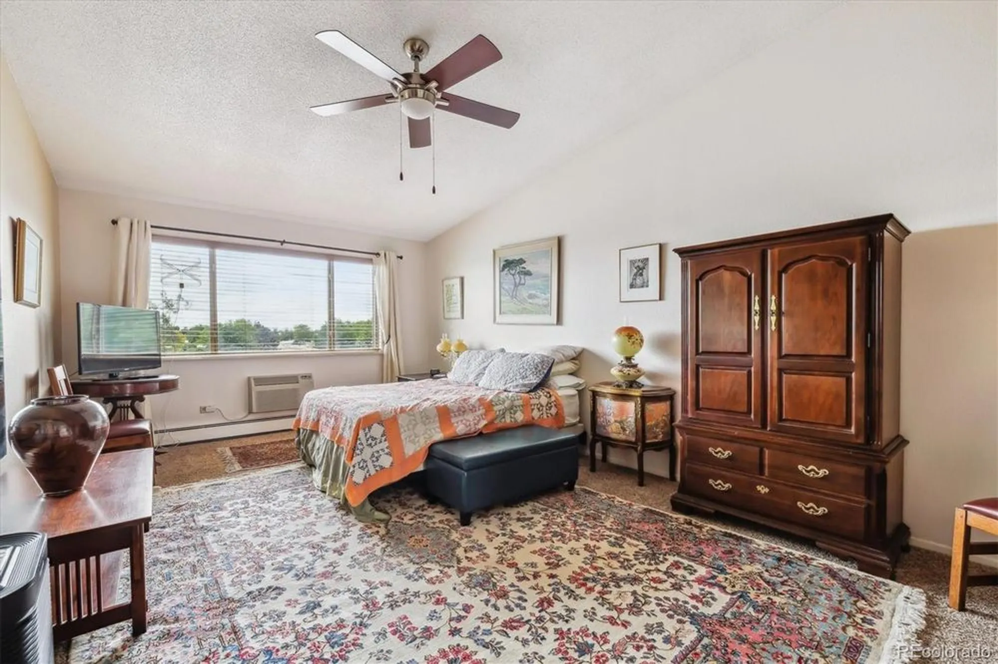 Property Slideshow image 8 of 49 | 715 s alton way unit 5d, Denver, CO, 80247