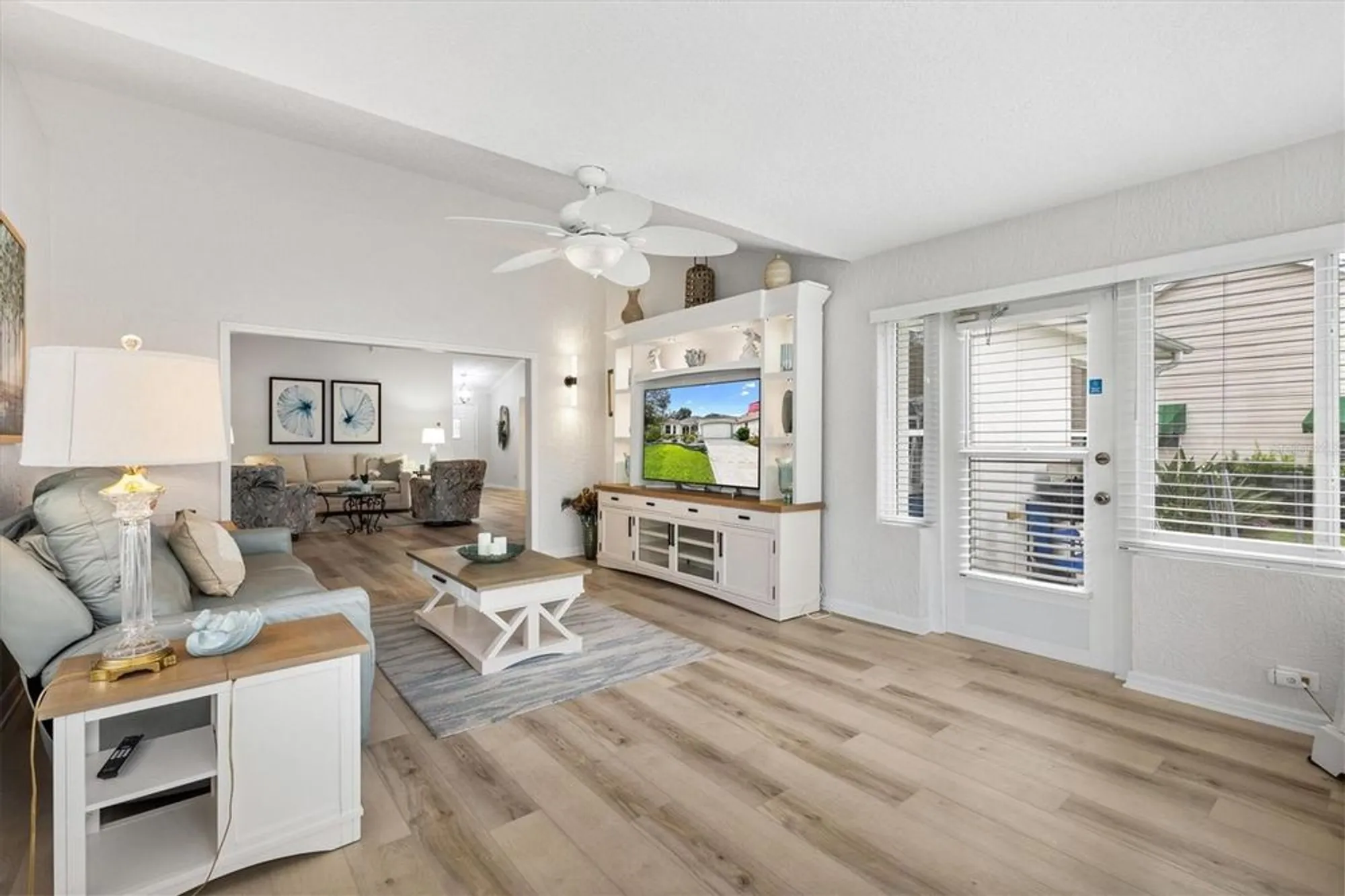 Property Slideshow image 17 of 45 | 515 loma paseo dr, Lady Lake, FL, 32159