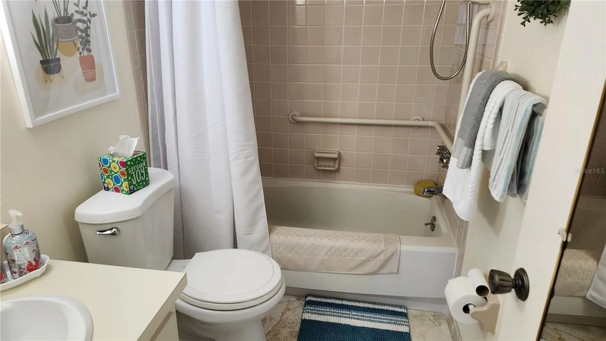 Property Slideshow image 22 of 36 | 2300 aaron st apt 314, Port Charlotte, FL, 33952