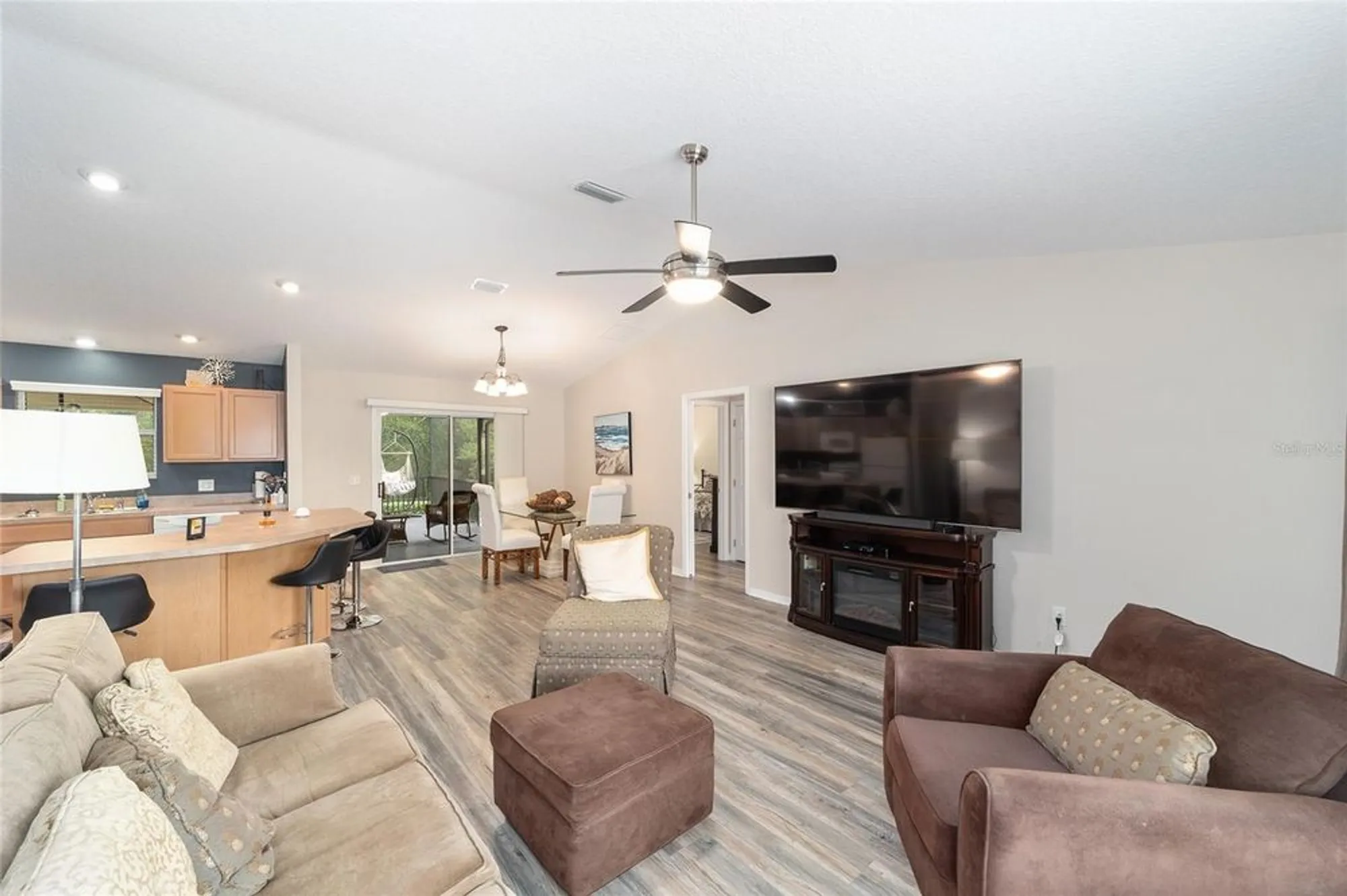 Property Slideshow image 12 of 58 | 2020 harston trl, The Villages, FL, 32162