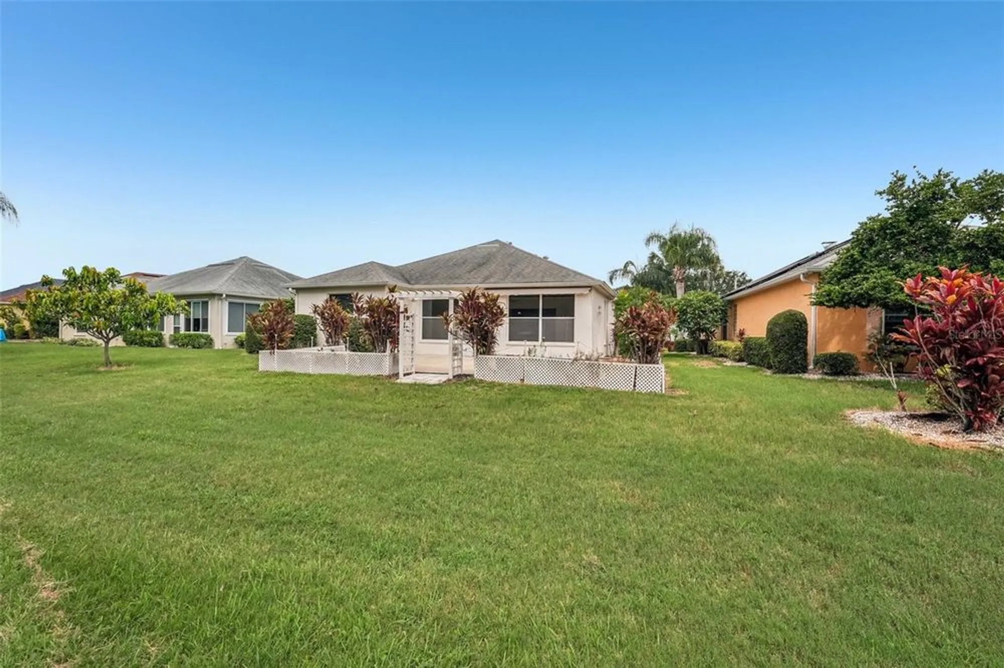 Property Slideshow image 35 of 61 | 2114 worthington greens dr, Sun City Center, FL, 33573