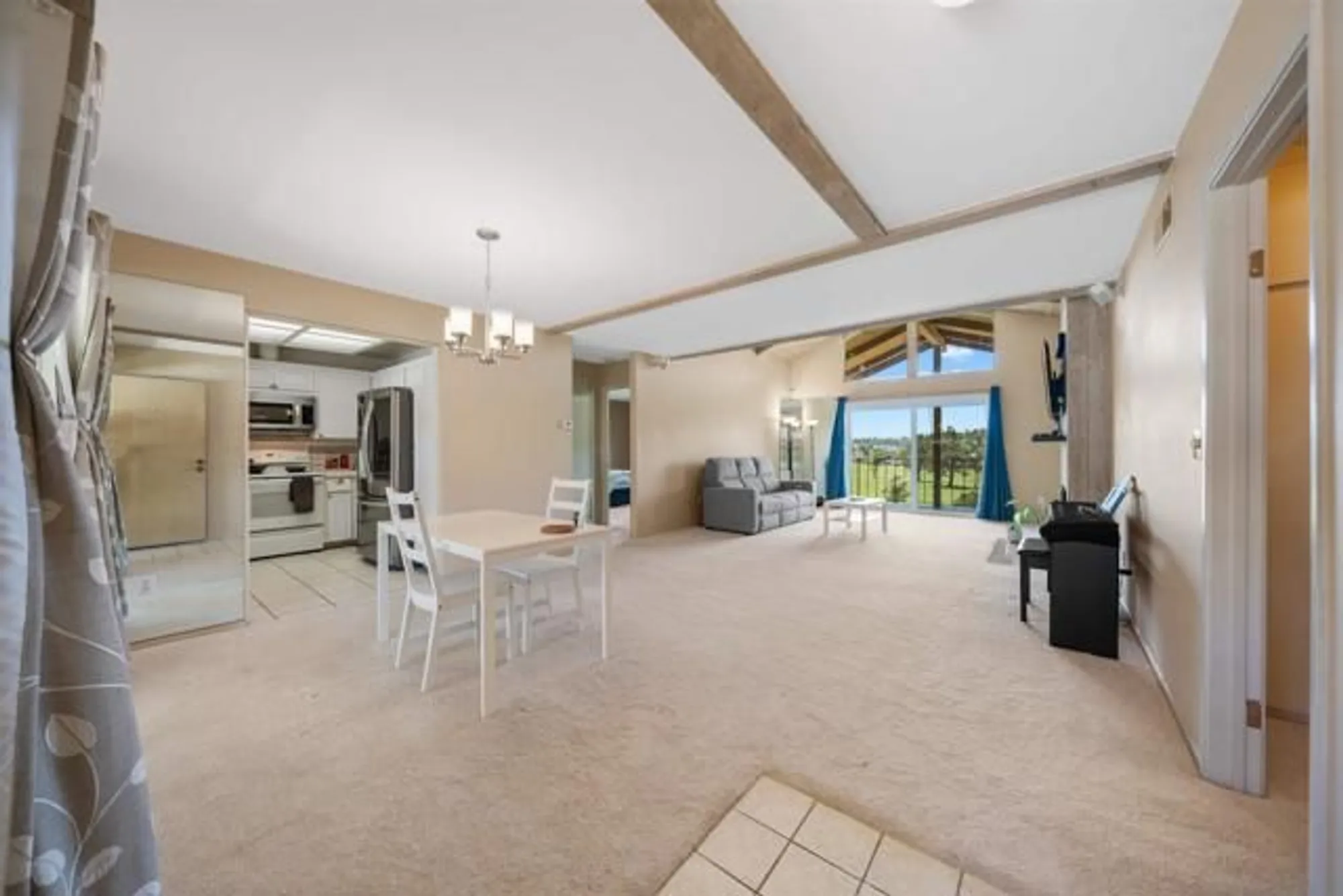 Property Slideshow image 7 of 50 | 1940 fairway circle dr, San Marcos, CA, 92078