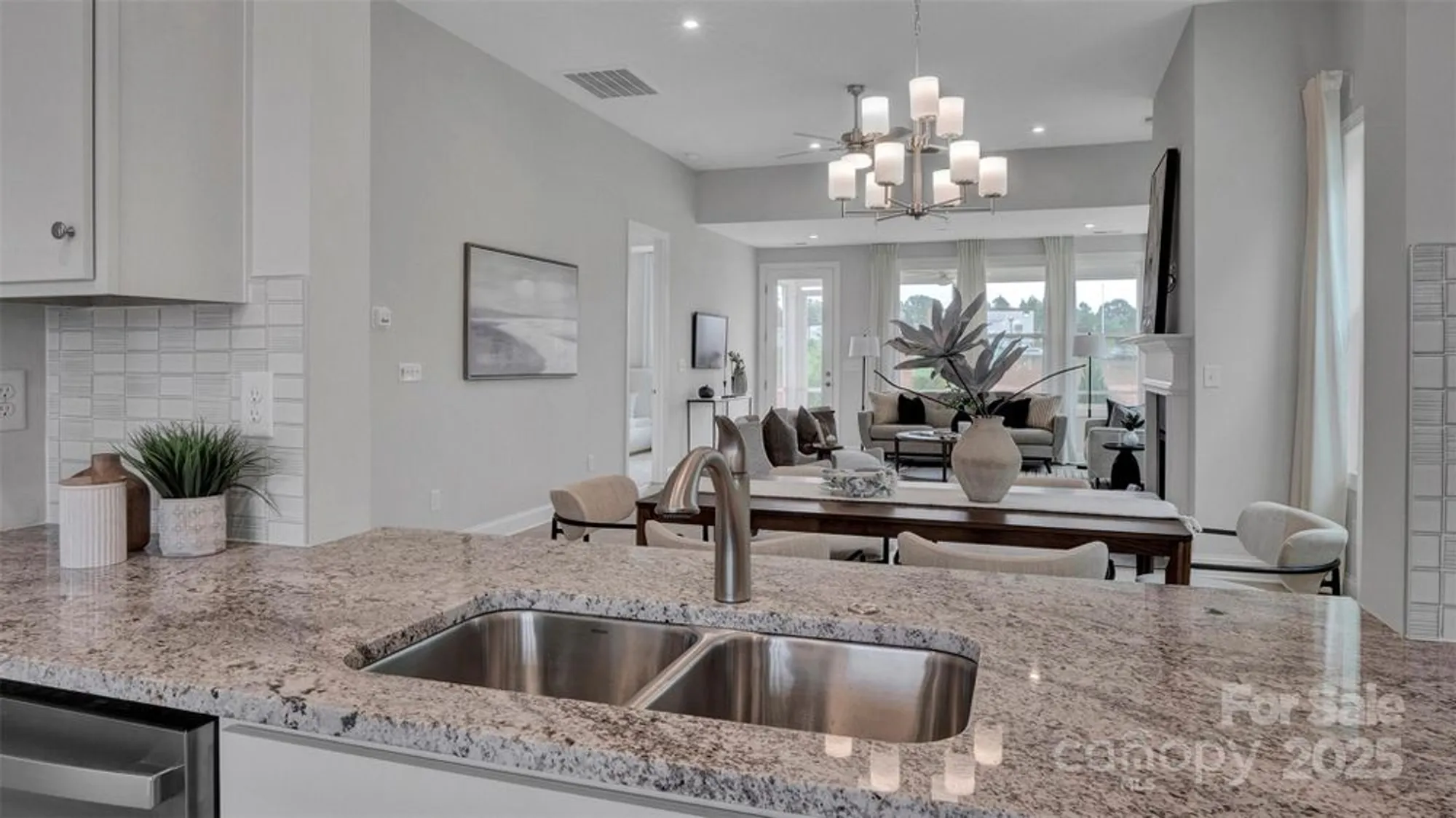 Property Slideshow image 6 of 25 | 4424 moxie way, Charlotte, NC, 28215