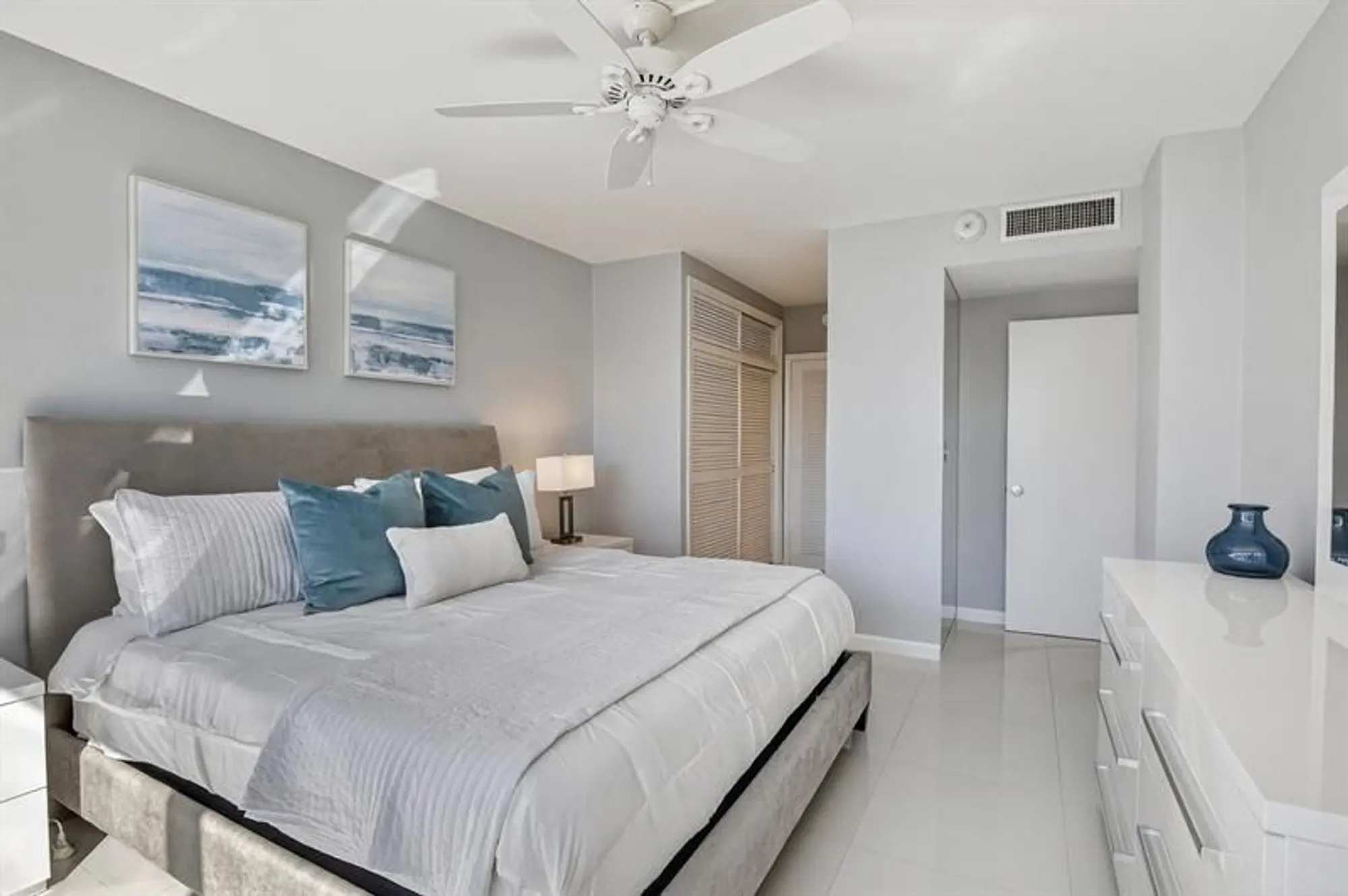Property Slideshow image 11 of 28 | 3333 ne 34th st 209, Fort Lauderdale, FL, 33308