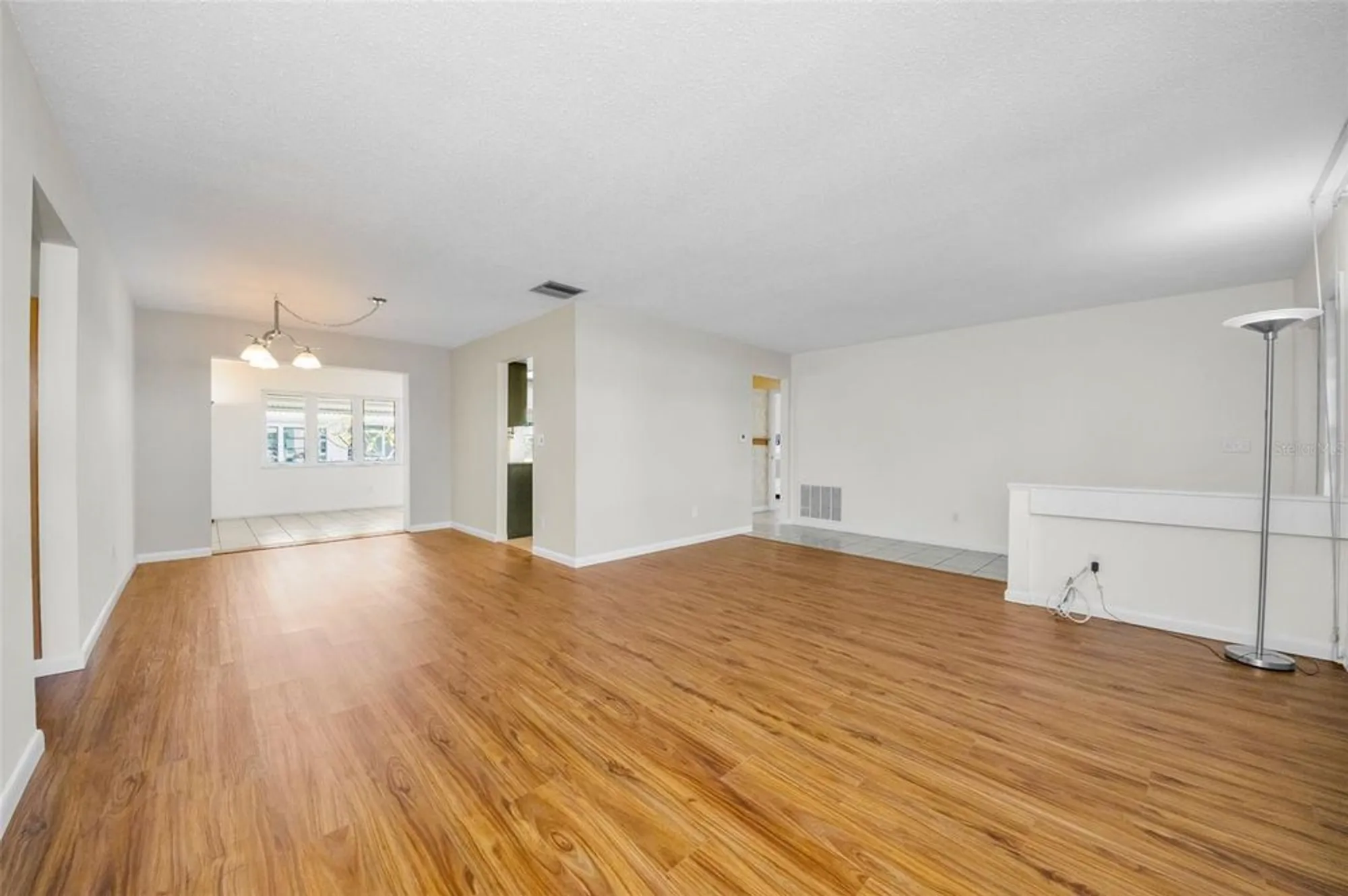 Property Slideshow image 13 of 66 | 14052 89th ave, Seminole, FL, 33776