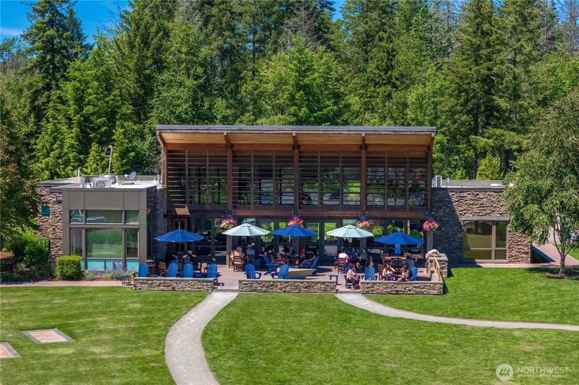 Property Slideshow image 32 of 33 | 14613 knoll park ct, Bonney Lake, WA, 98391