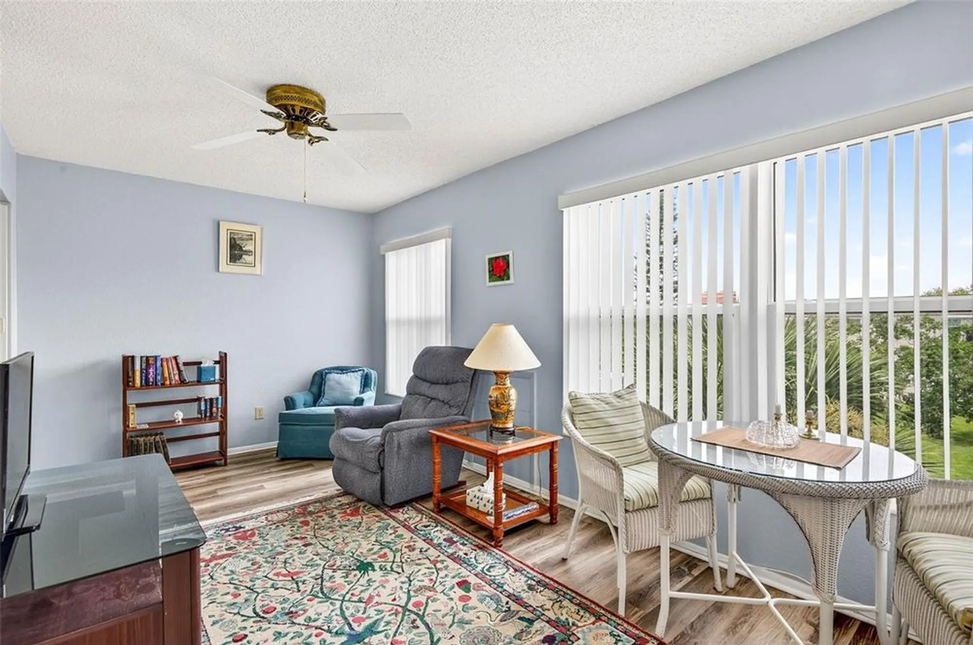 Property Slideshow image 17 of 32 | 2370 jamaican st 84, Clearwater, FL, 33763