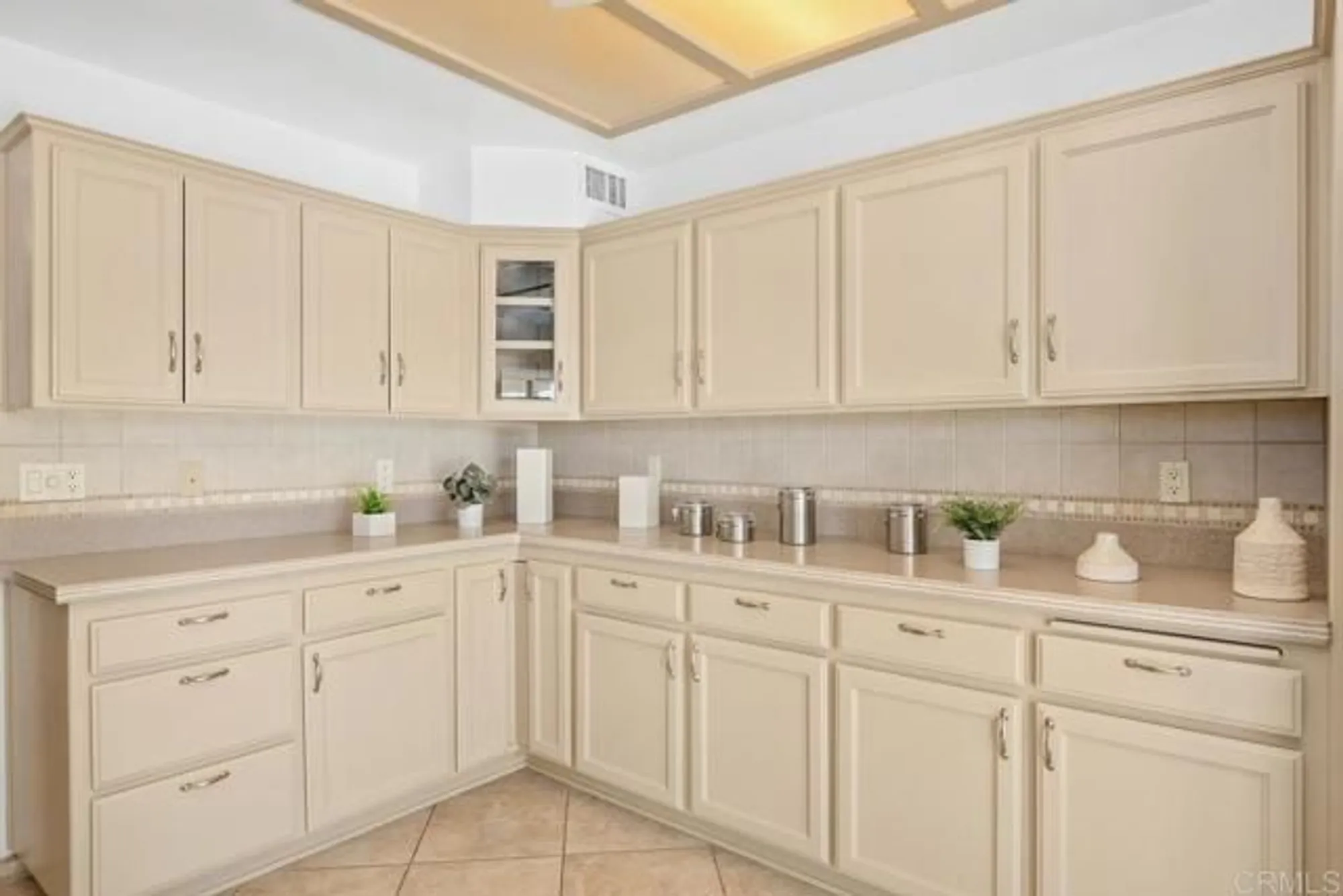 Property Slideshow image 8 of 27 | 17633 corte potosi, San Diego, CA, 92128
