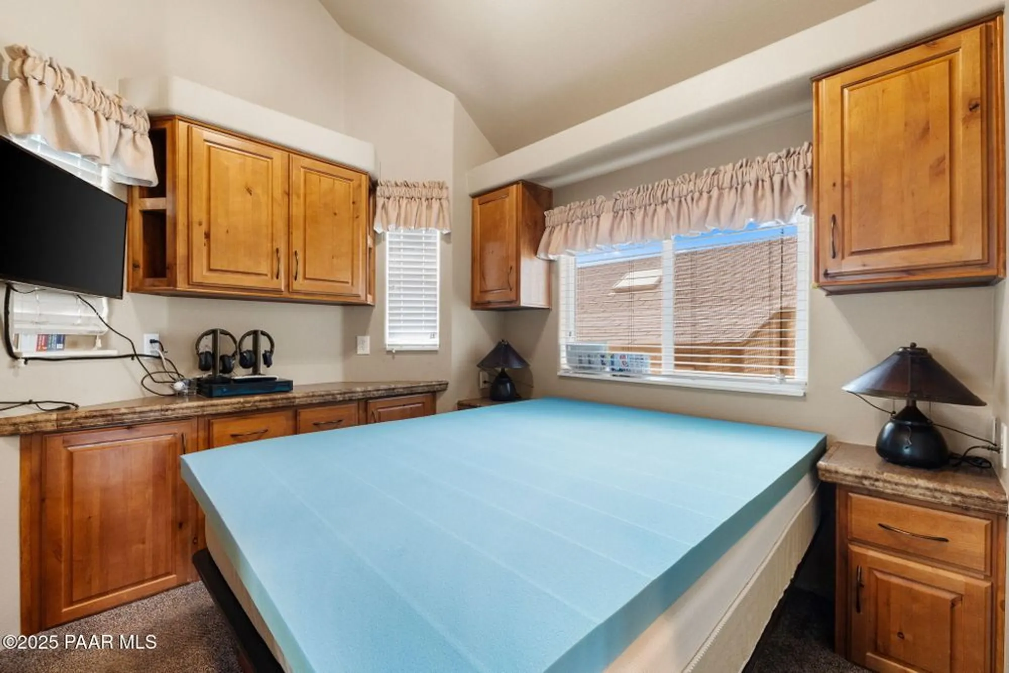 Property Slideshow image 11 of 20 | 952 n mesquite tree drive dr, Prescott Valley, AZ, 86327