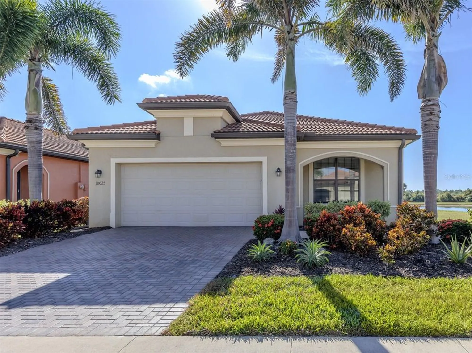Property Slideshow image 1 of 74 | 10025 cozy grove dr, Venice, FL, 34293