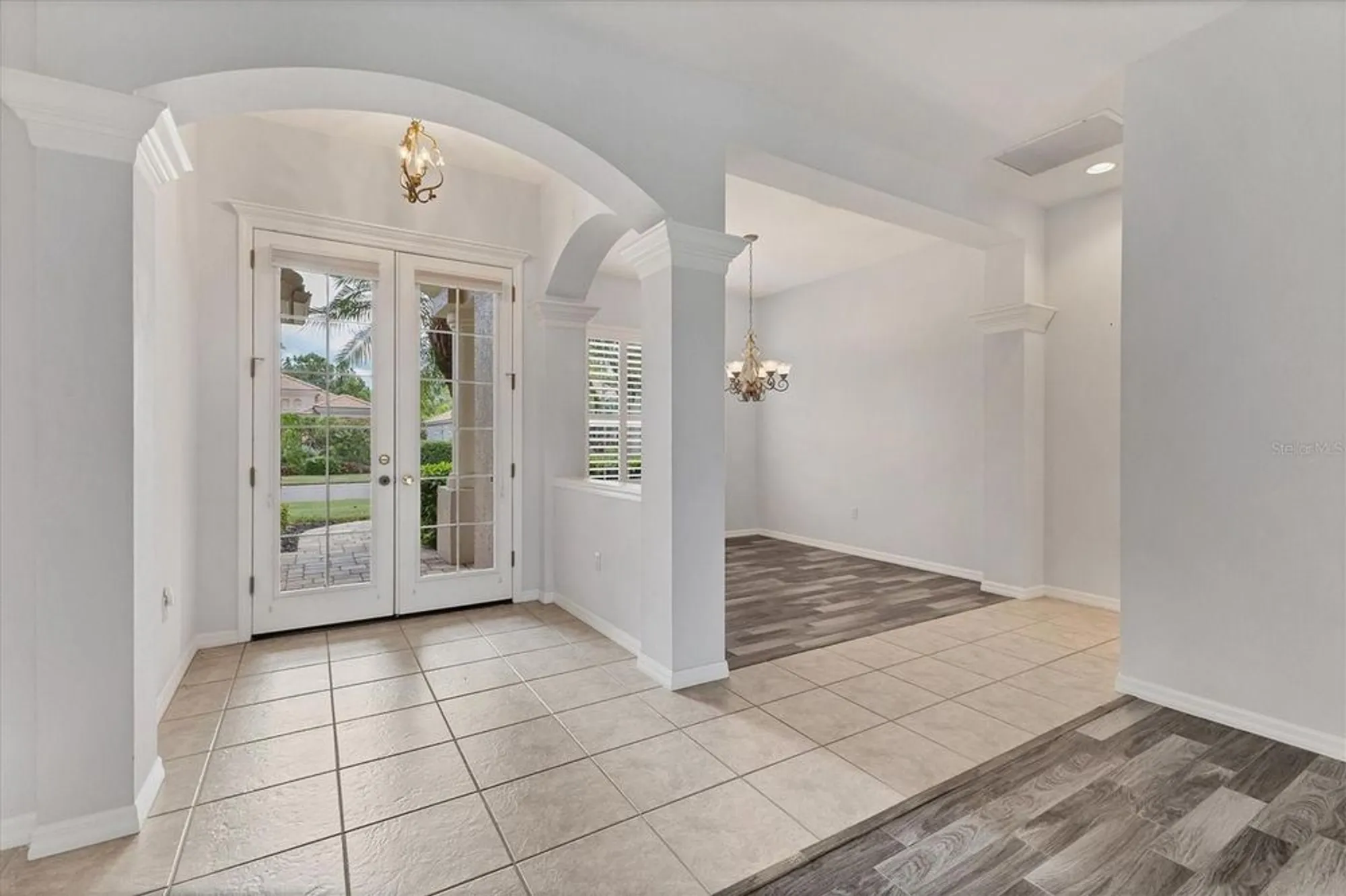 Property Slideshow image 4 of 53 | 6308 cormorant ct, Bradenton, FL, 34203