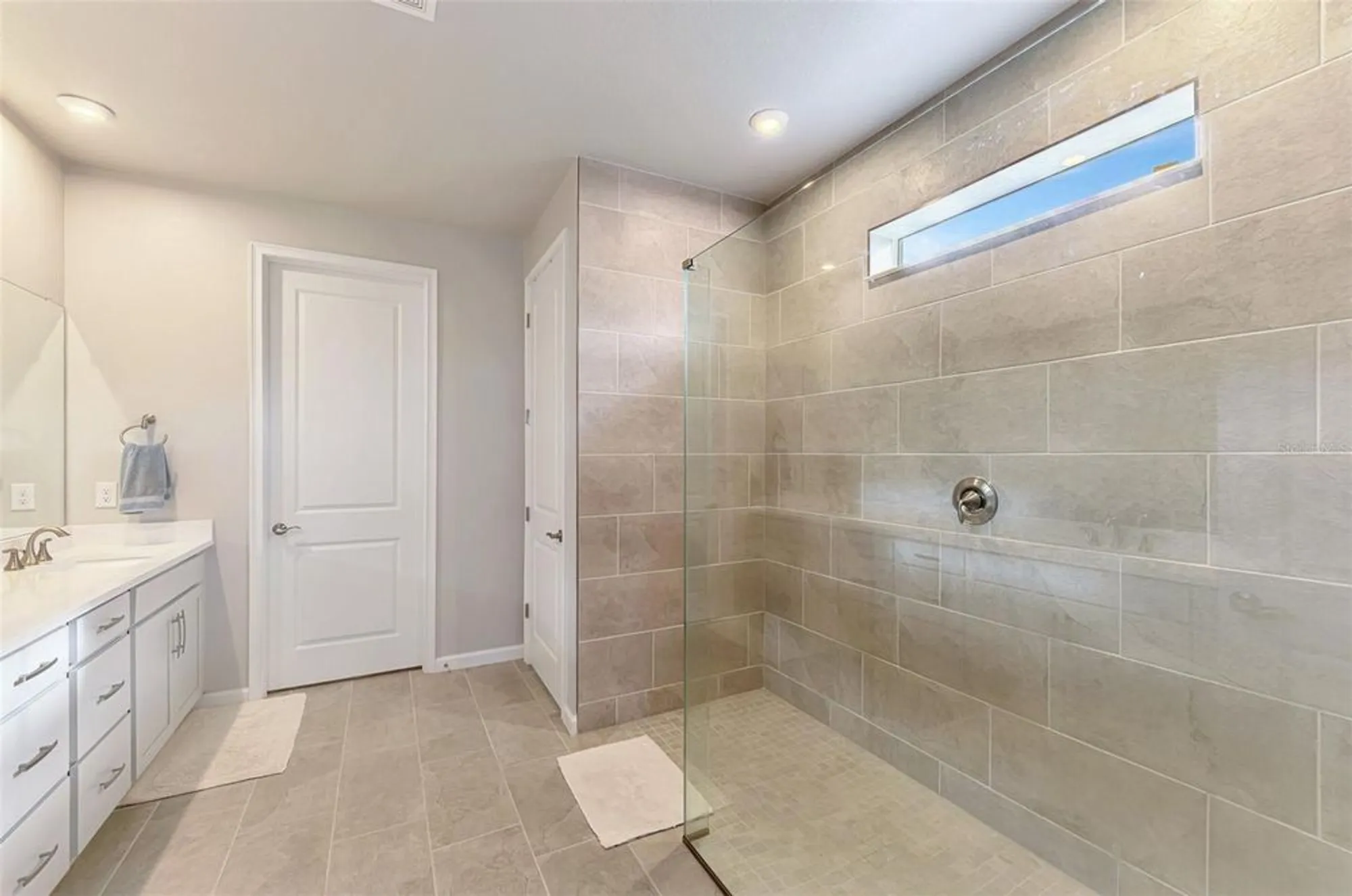 Property Slideshow image 35 of 98 | 11647 myakka blue dr, Venice, FL, 34293