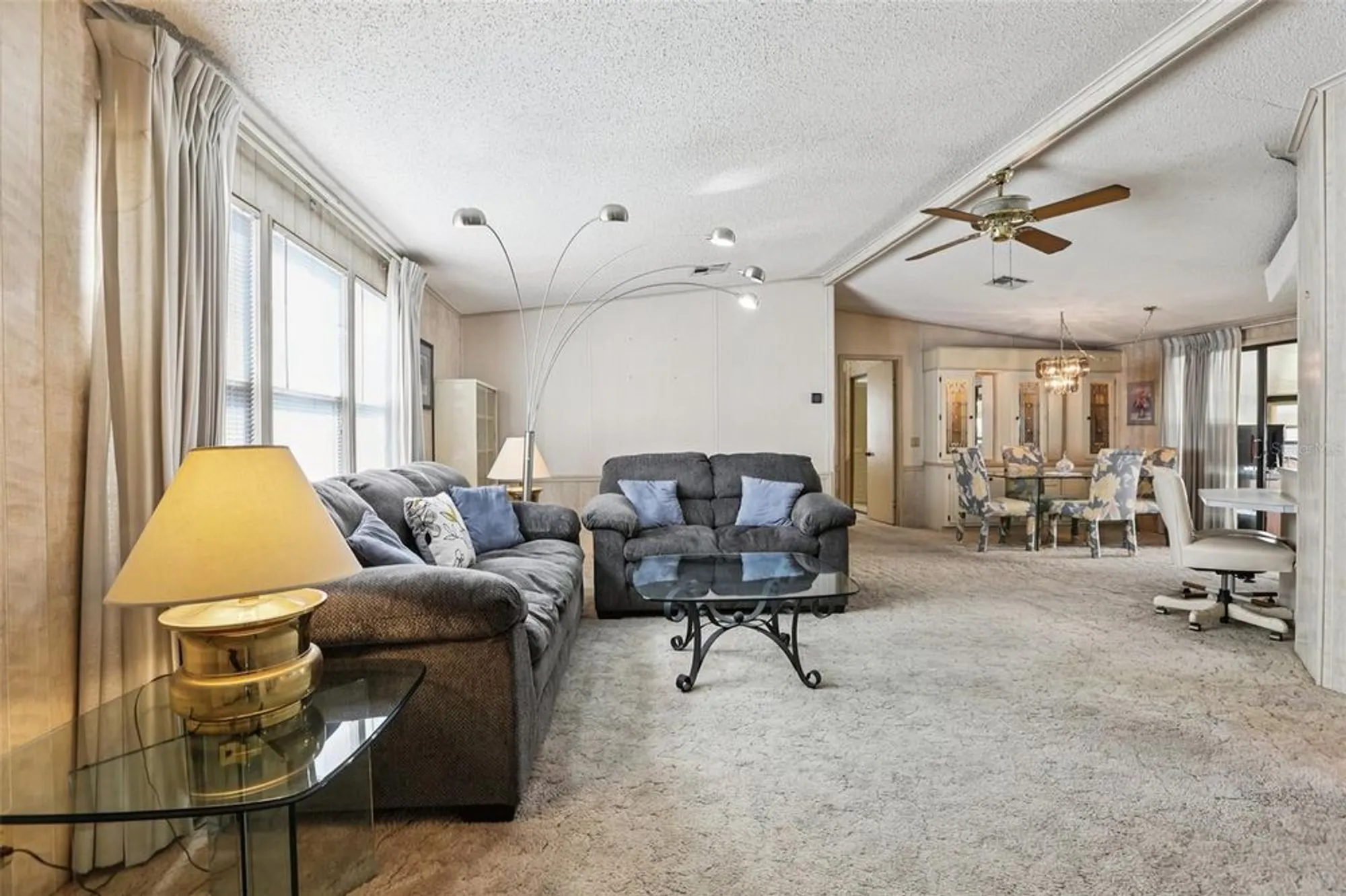 Property Slideshow image 14 of 42 | 4933 colonnades cir, Lakeland, FL, 33811