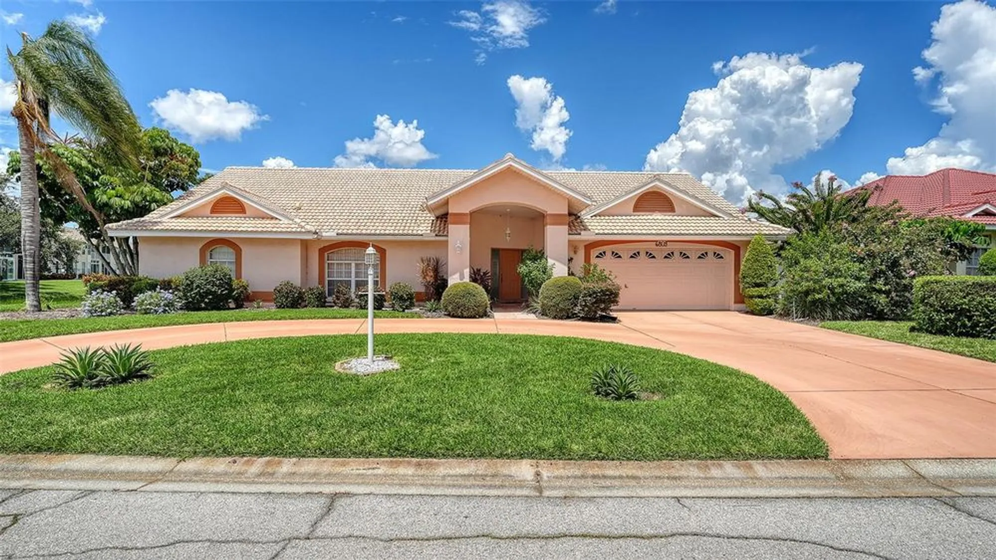 Property Slideshow image 3 of 66 | 6803 drewrys blf, Bradenton, FL, 34203