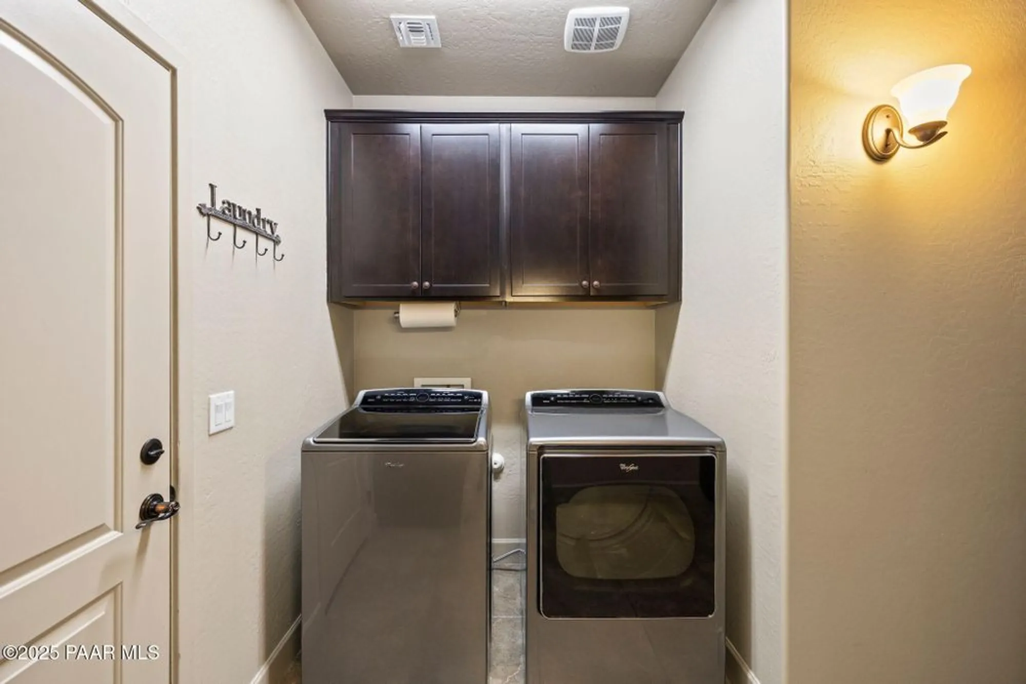 Property Slideshow image 25 of 57 | 8293 n zephyr cir, Prescott Valley, AZ, 86315