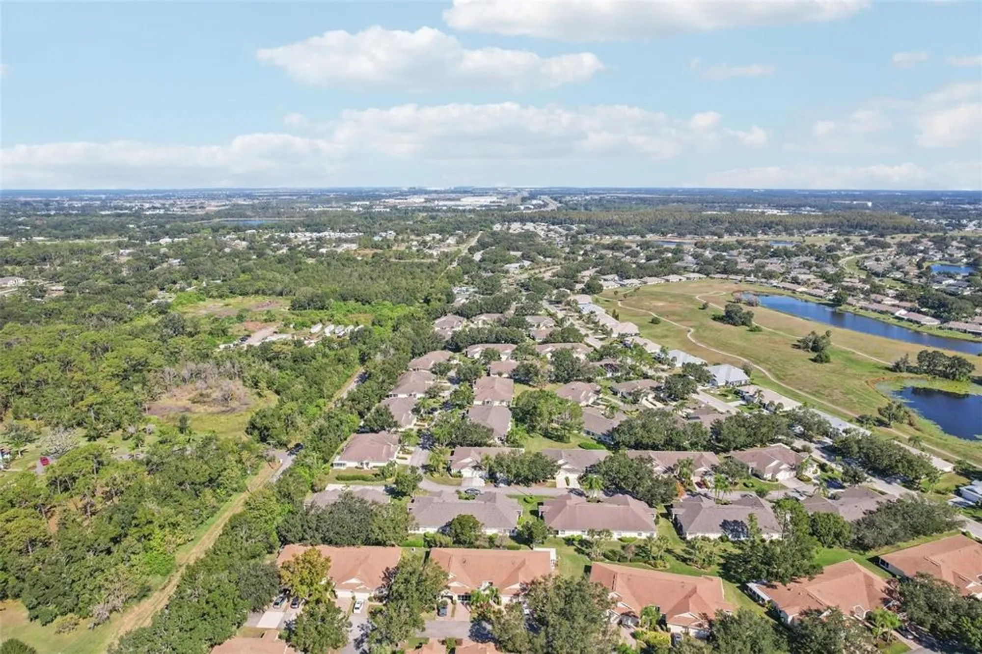 Property Slideshow image 32 of 57 | 2433 new haven cir, Sun City Center, FL, 33573