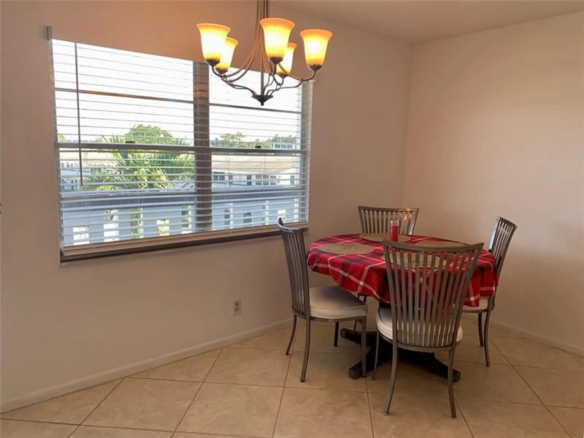 Property Slideshow image 7 of 20 | 3065 oakridge f # 3065, Deerfield Beach, FL, 33442