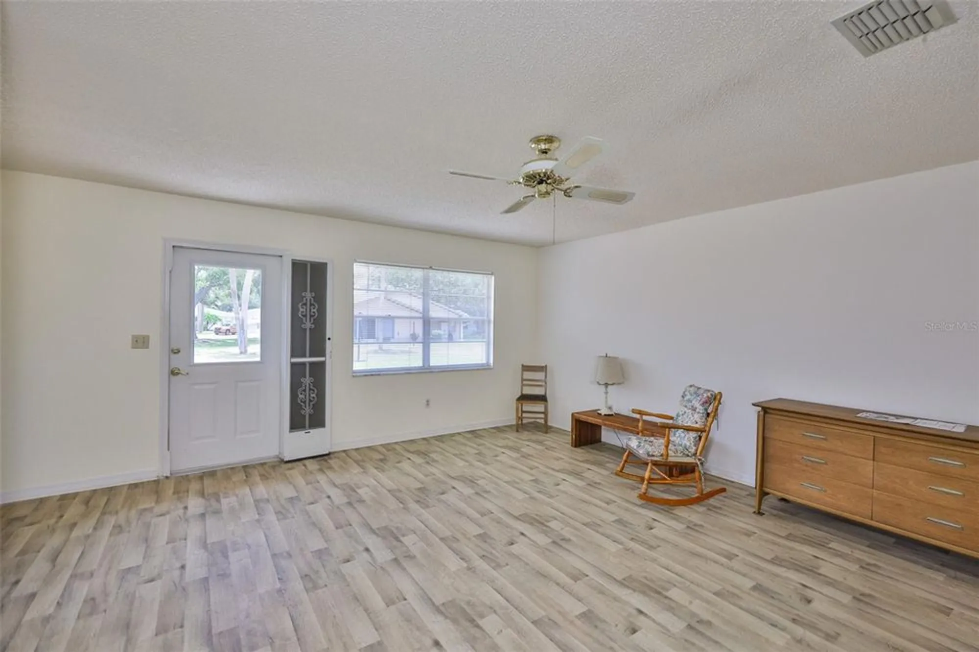 Property Slideshow image 13 of 54 | 1904 canterbury ln 18, Sun City Center, FL, 33573