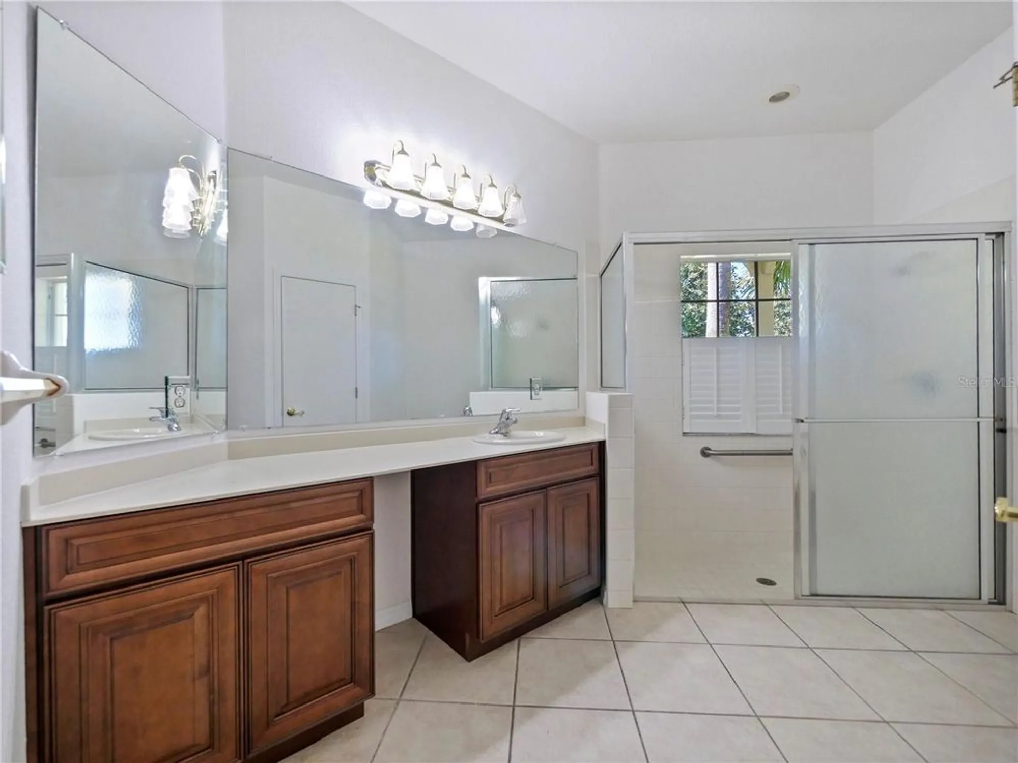 Property Slideshow image 11 of 15 | 252 rock springs dr, Kissimmee, FL, 34759