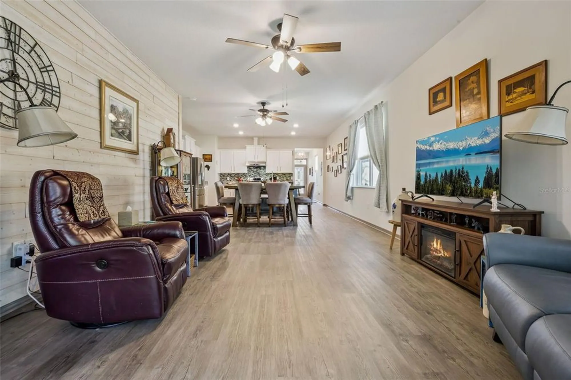 Property Slideshow image 7 of 35 | 17418 blazing star cir, Clermont, FL, 34714