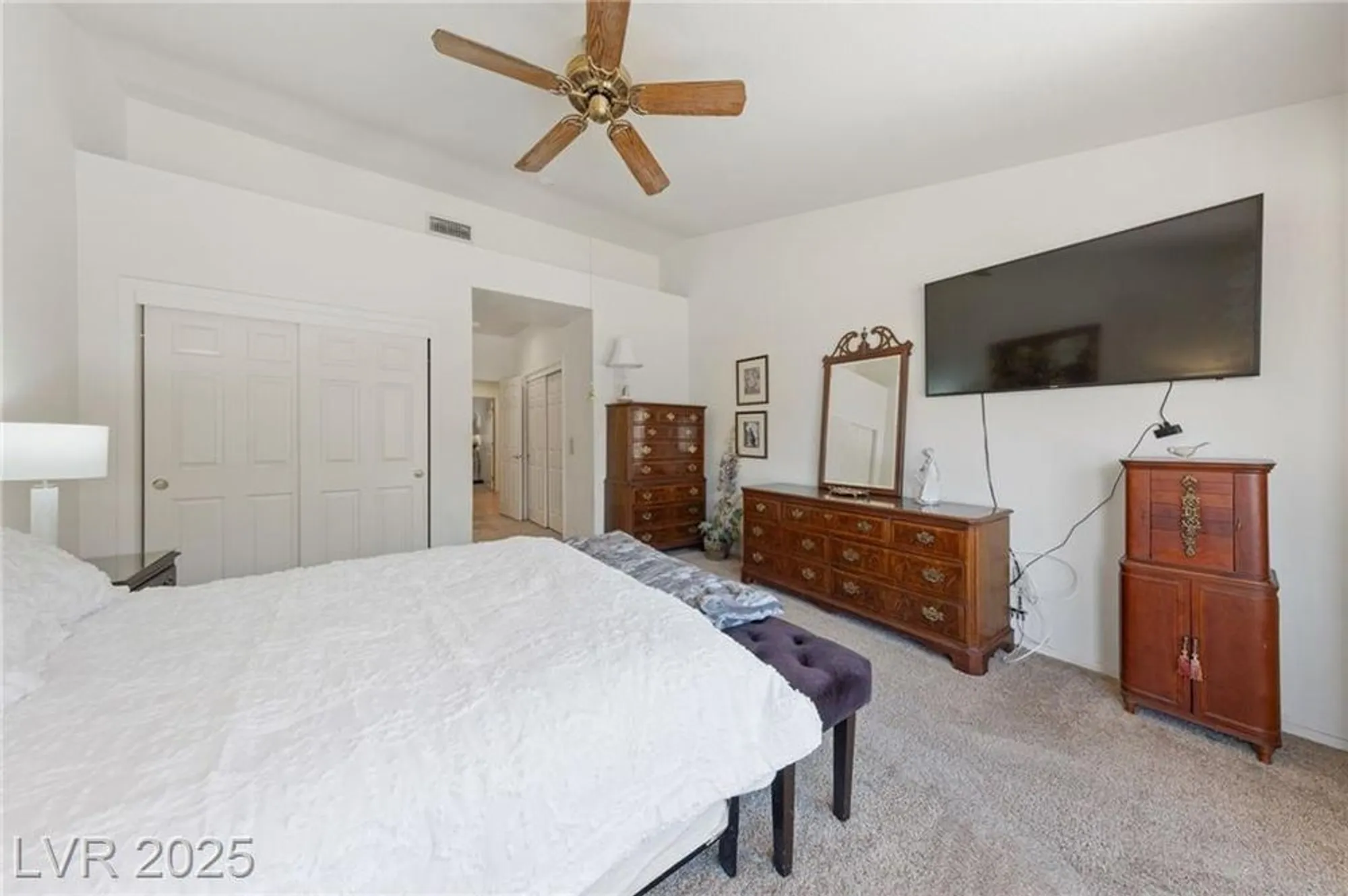 Property Slideshow image 21 of 72 | 2925 lotus hill dr, Las Vegas, NV, 89134