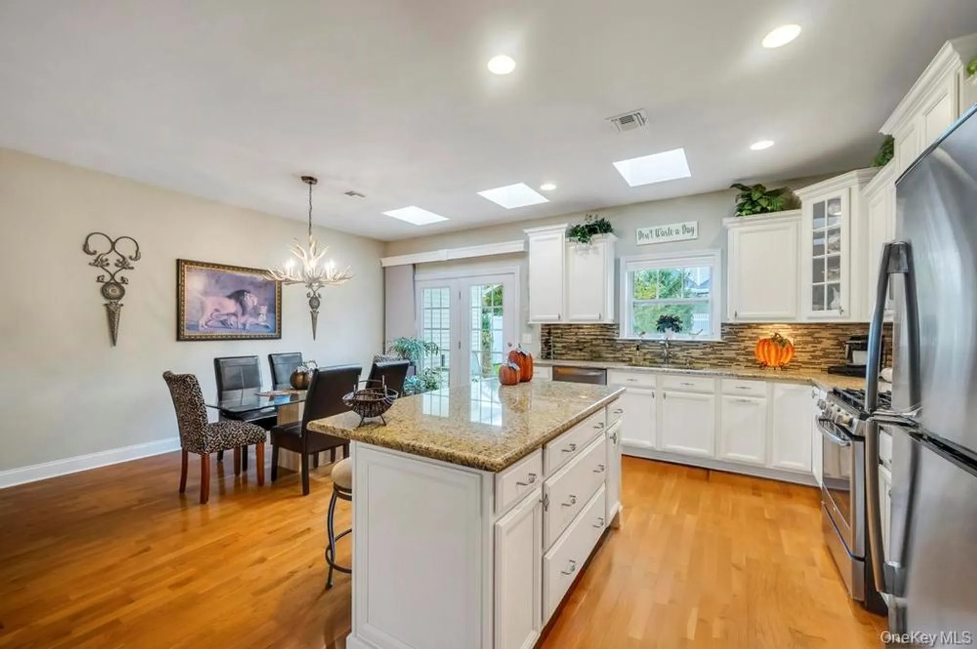 Property Slideshow image 23 of 42 | 4 haverton ct, Riverhead, NY, 11901