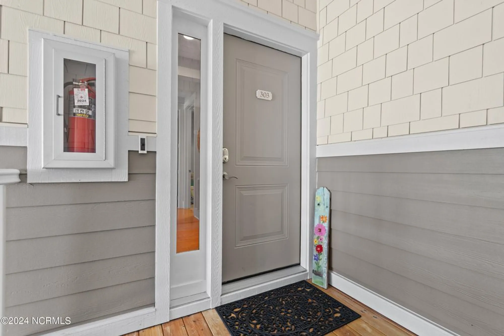 Property Slideshow image 32 of 61 | 2537 st james dr apt 303, Southport, NC, 28461