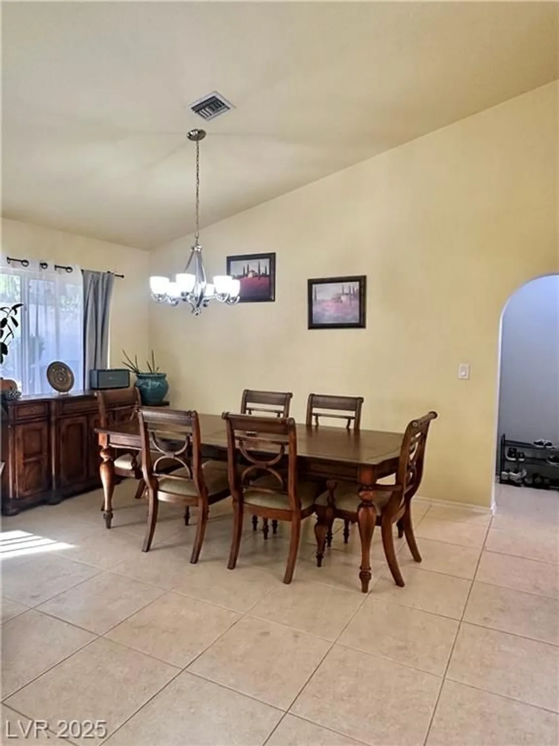 Property Slideshow image 9 of 25 | 8621 prairie hill dr, Las Vegas, NV, 89134