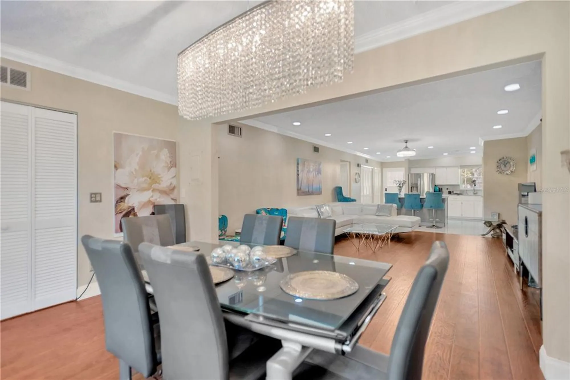 Property Slideshow image 14 of 32 | 2350 haitian dr apt 6, Clearwater, FL, 33763