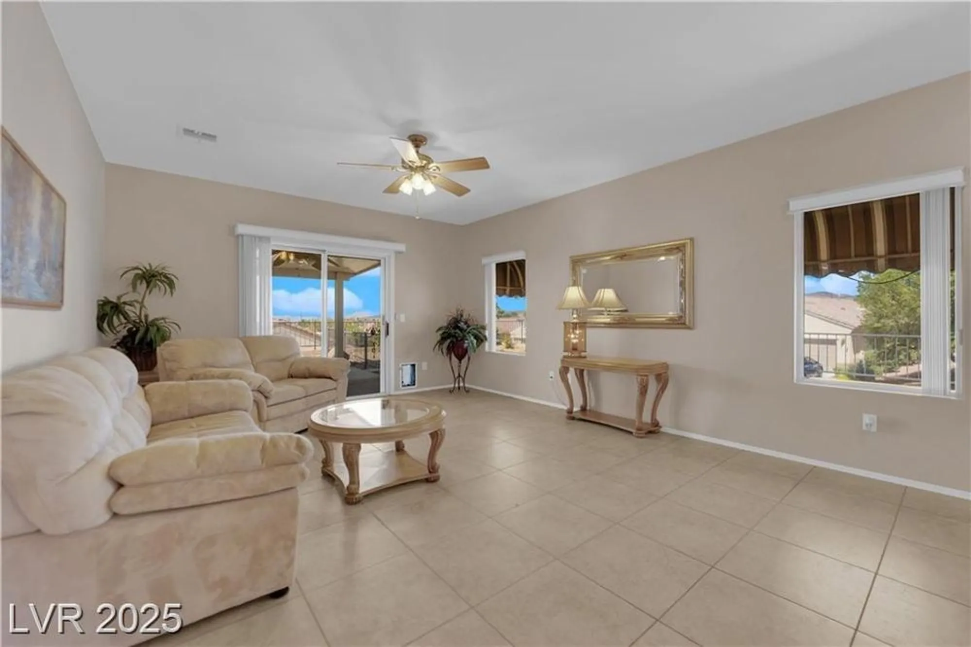Property Slideshow image 10 of 24 | 2504 libretto ave, Henderson, NV, 89052