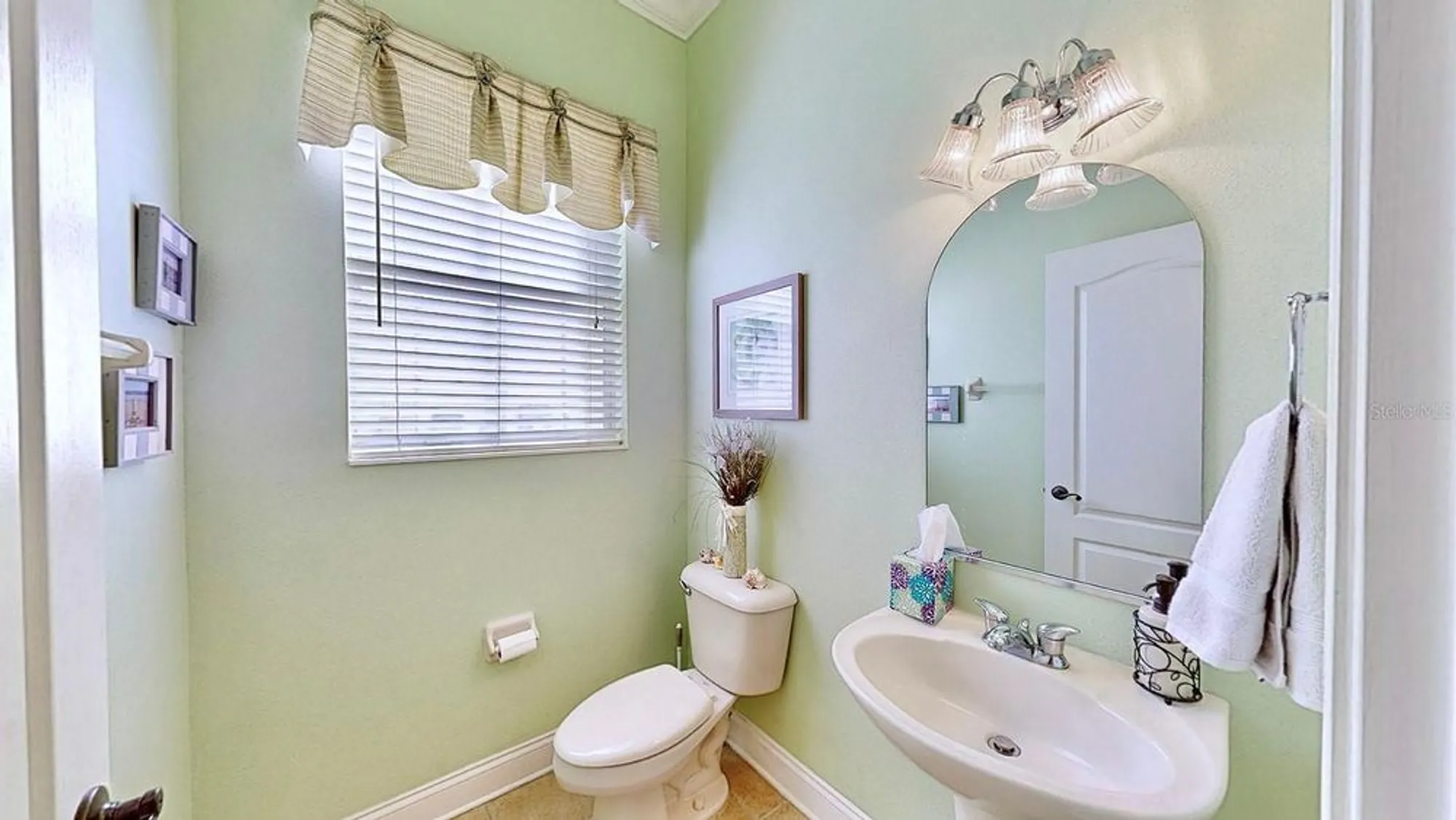Property Slideshow image 48 of 81 | 310 manns harbor dr, Apollo Beach, FL, 33572