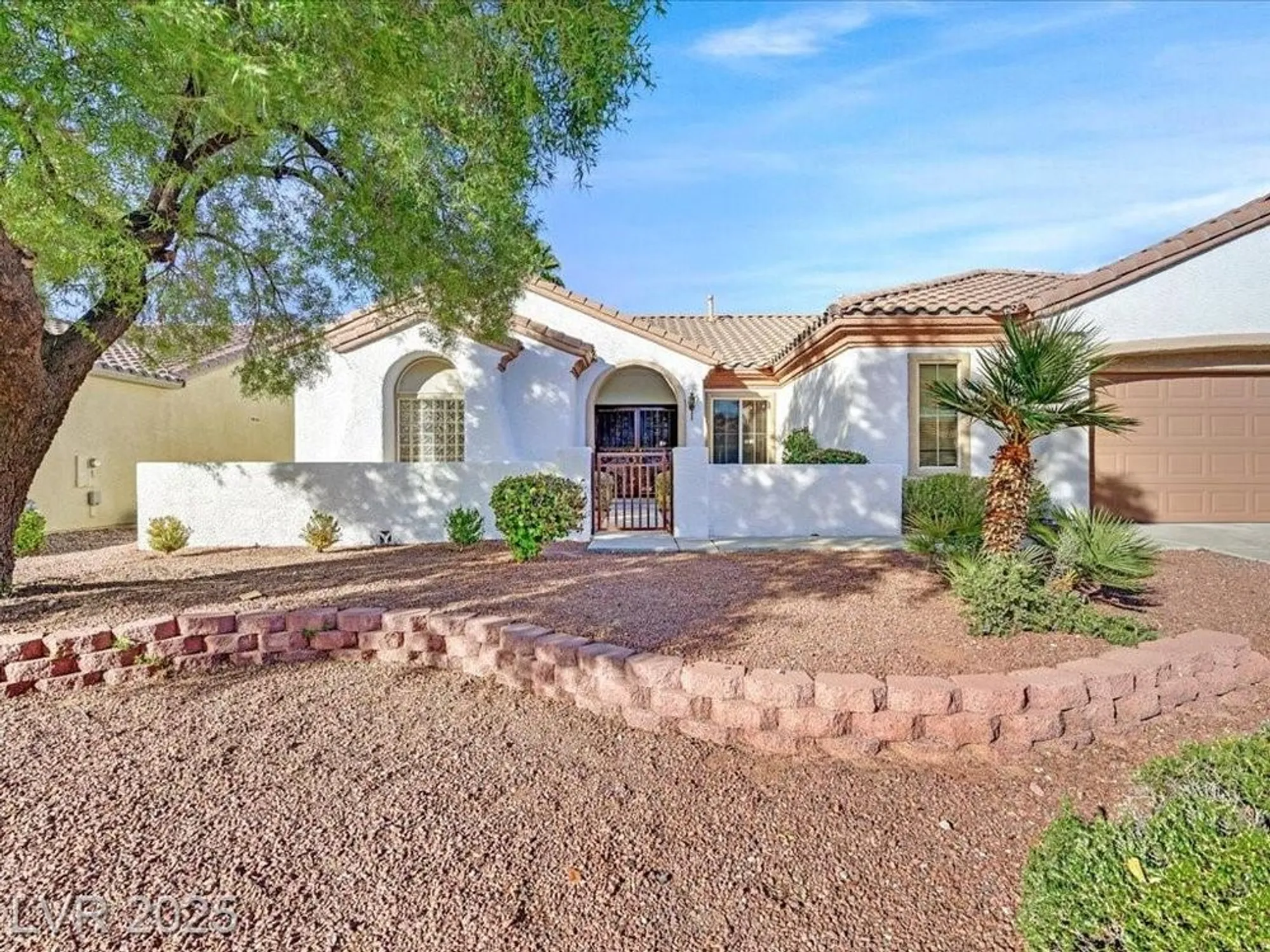 Property Slideshow image 2 of 37 | 2582 hayesville ave, Henderson, NV, 89052