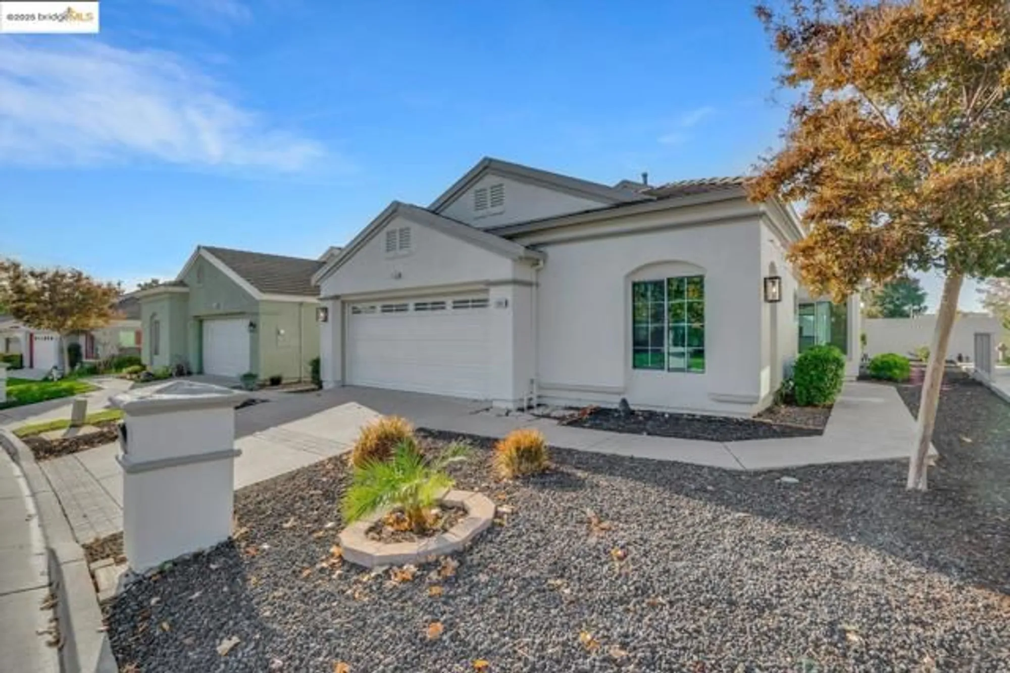 Property Slideshow image 2 of 44 | 1898 crispin dr, Brentwood, CA, 94513