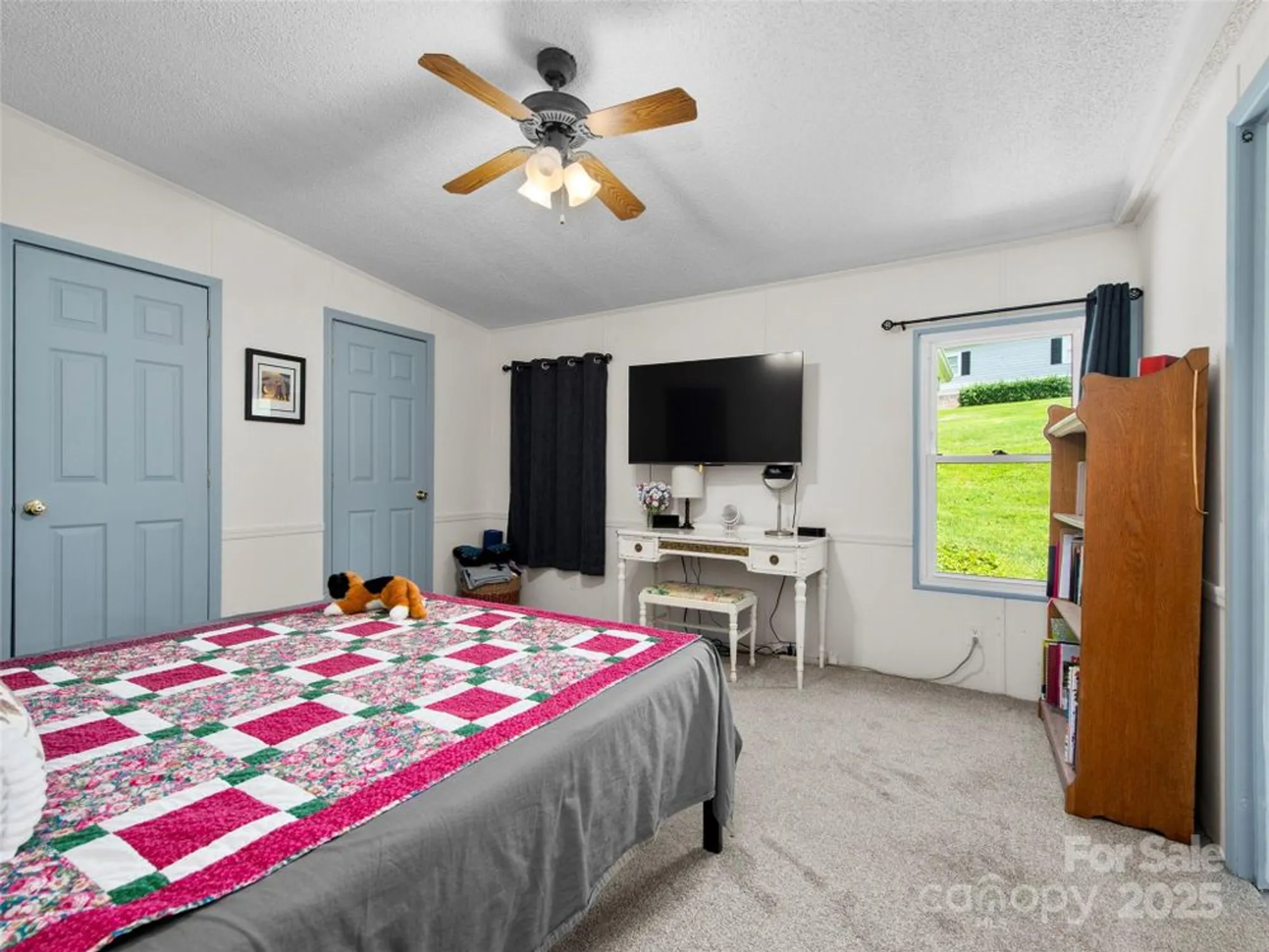 Property Slideshow image 25 of 27 | 200 cranbrook cir, Hendersonville, NC, 28792