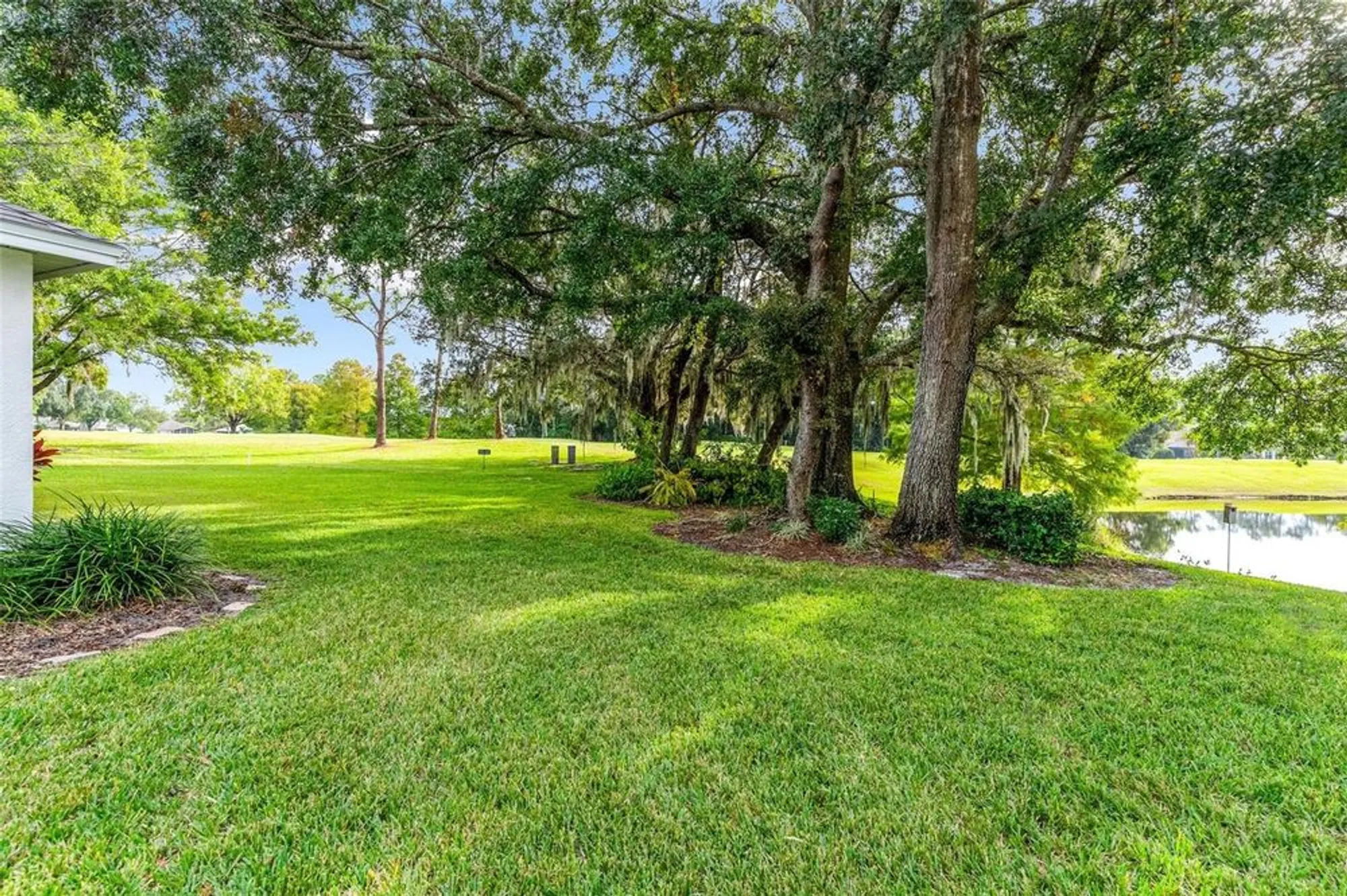 Property Slideshow image 28 of 39 | 7023 arcadian ct, Mount Dora, FL, 32757