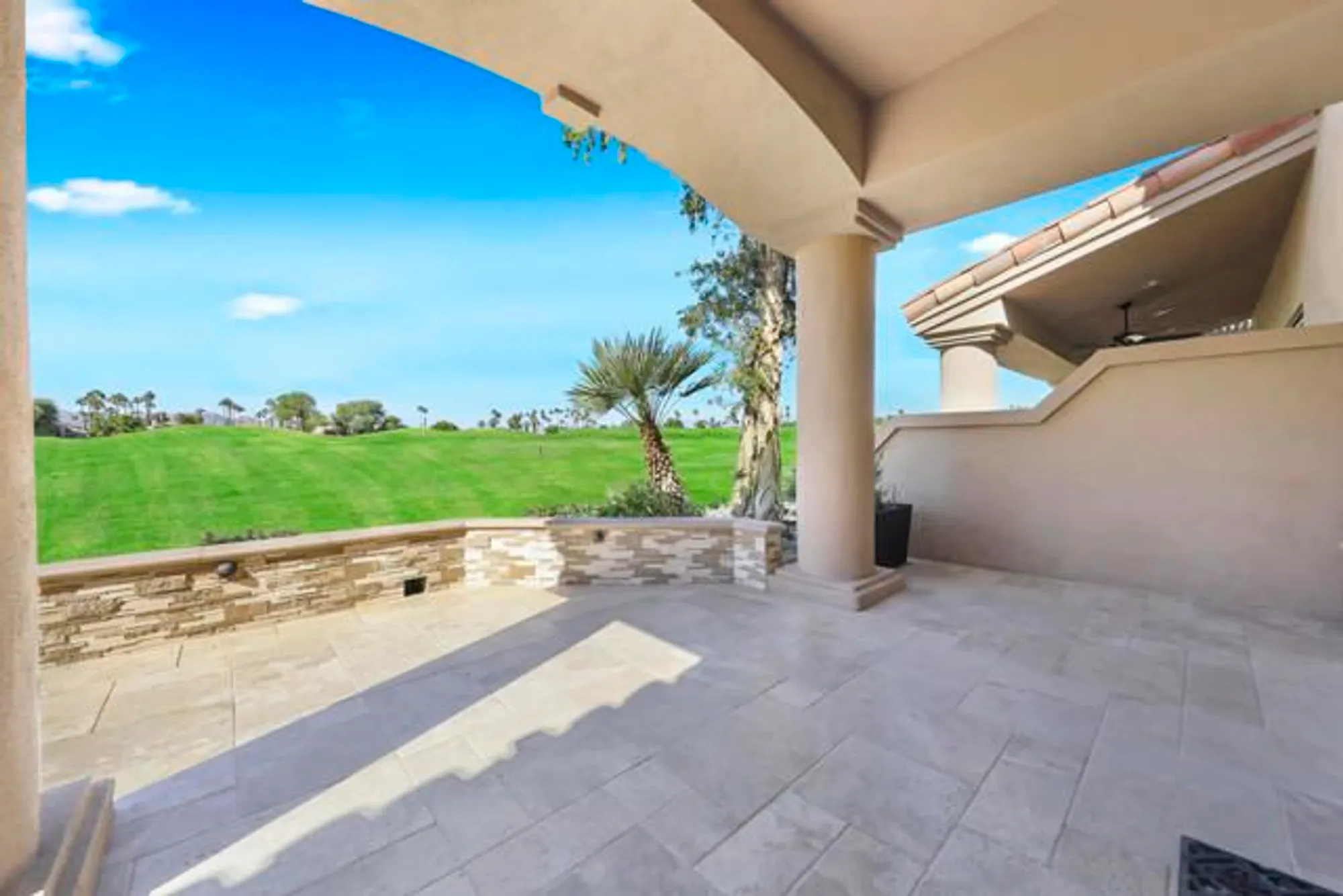 Property Slideshow image 28 of 37 | 54801 inverness way, La Quinta, CA, 92253