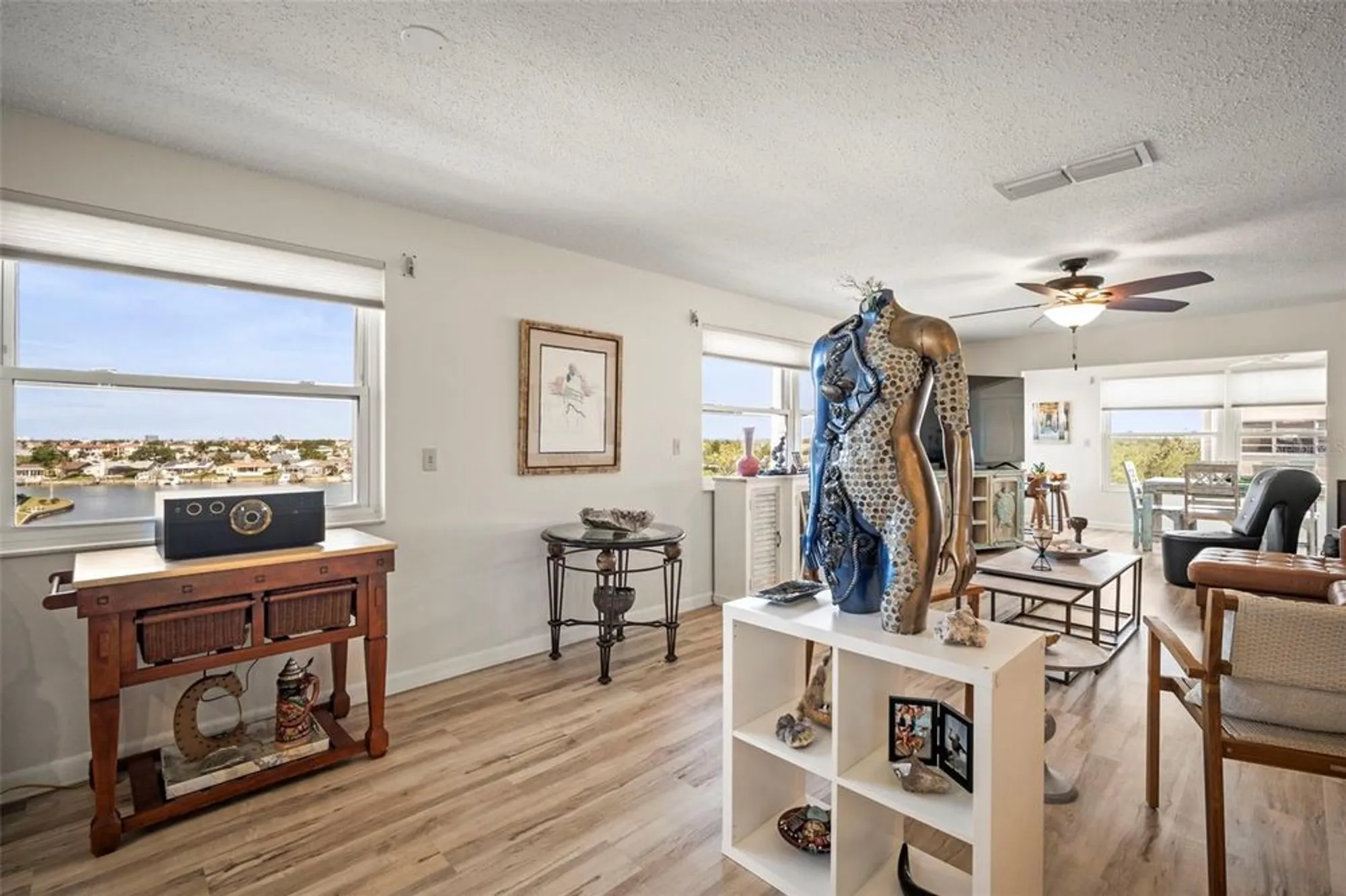 Property Slideshow image 13 of 32 | 2960 59th st 615, Gulfport, FL, 33707