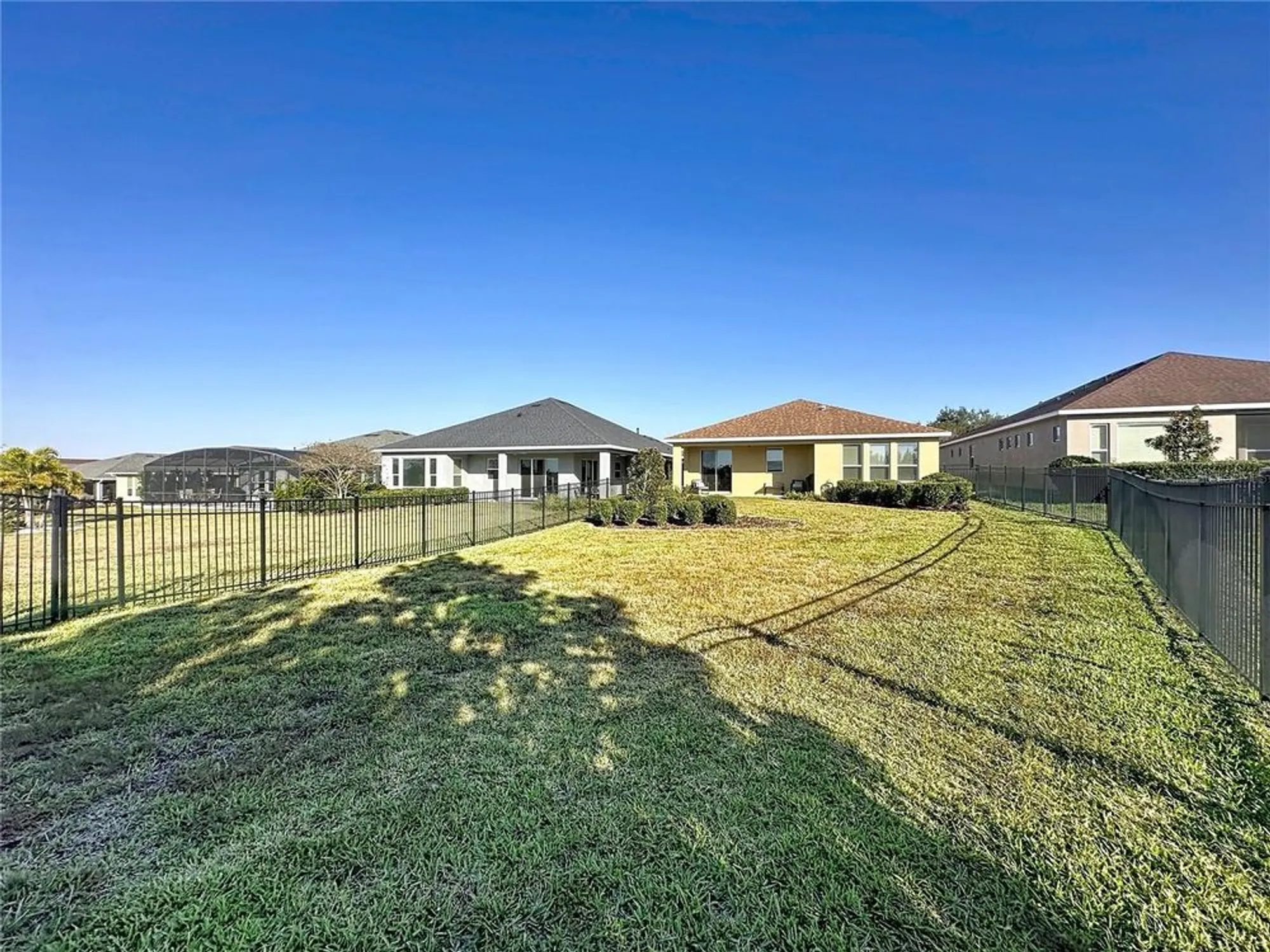 Property Slideshow image 43 of 79 | 115 silver maple rd, Groveland, FL, 34736