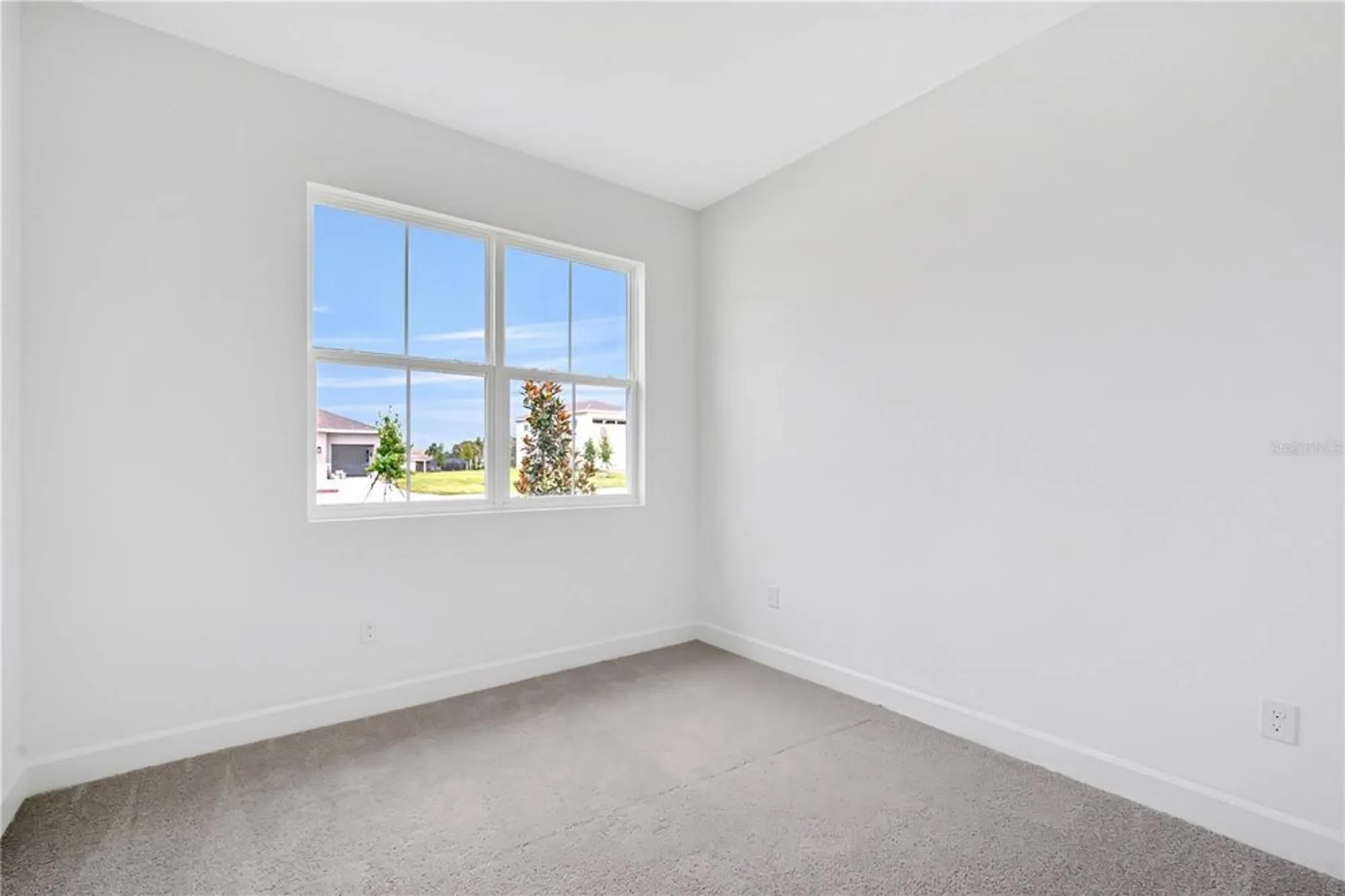 Property Slideshow image 10 of 47 | 9157 players dr, Weeki Wachee, FL, 34613