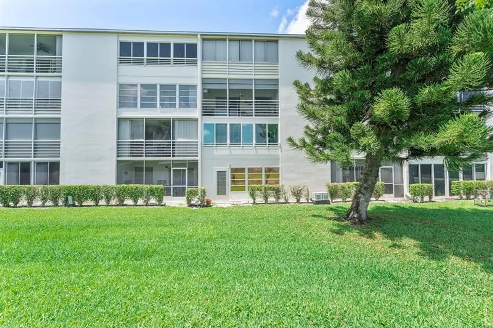 Property Slideshow image 15 of 33 | 1052 hythe c # 1052, Boca Raton, FL, 33434